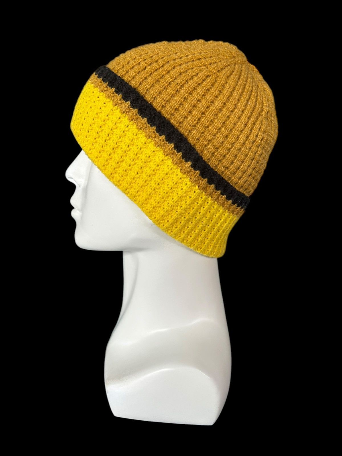 Japanese Brand × Kapital × Vintage Marni X Japanese Brand Uniqlo Knitt Beanie Hats Size ONE SIZE - 2 Thumbnail