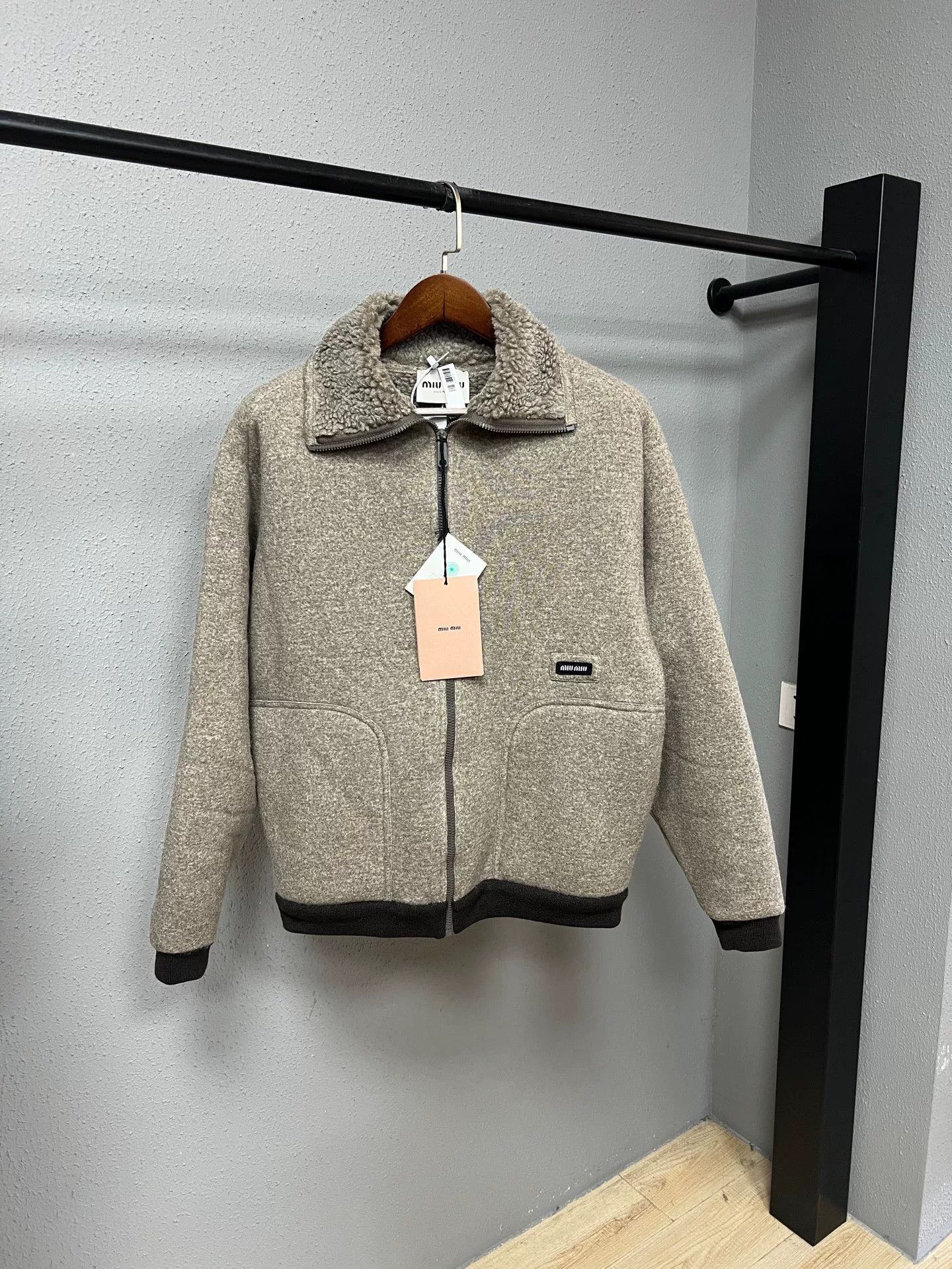 Miu Miu miu miu shearling teddy collar jacket Size M / US 6-8 / IT 42-44 - 1 Thumbnail