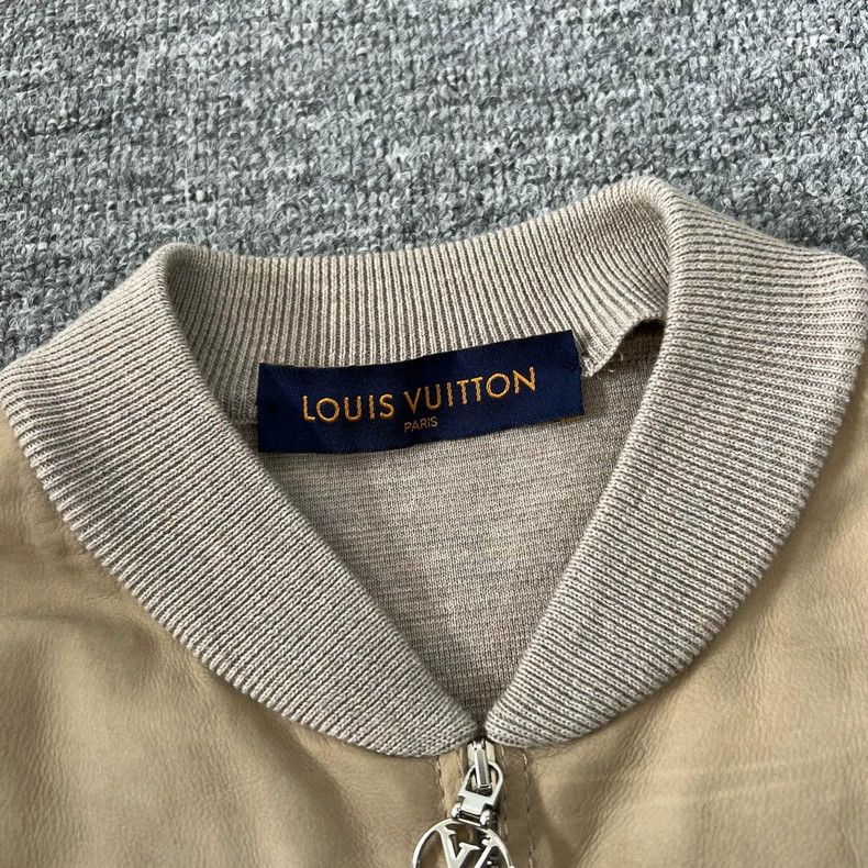 Louis Vuitton Louis Vuitton Khaki parquet short sleeve zipper jacket 2505 Size US M / EU 48-50 / 2 - 4 Thumbnail