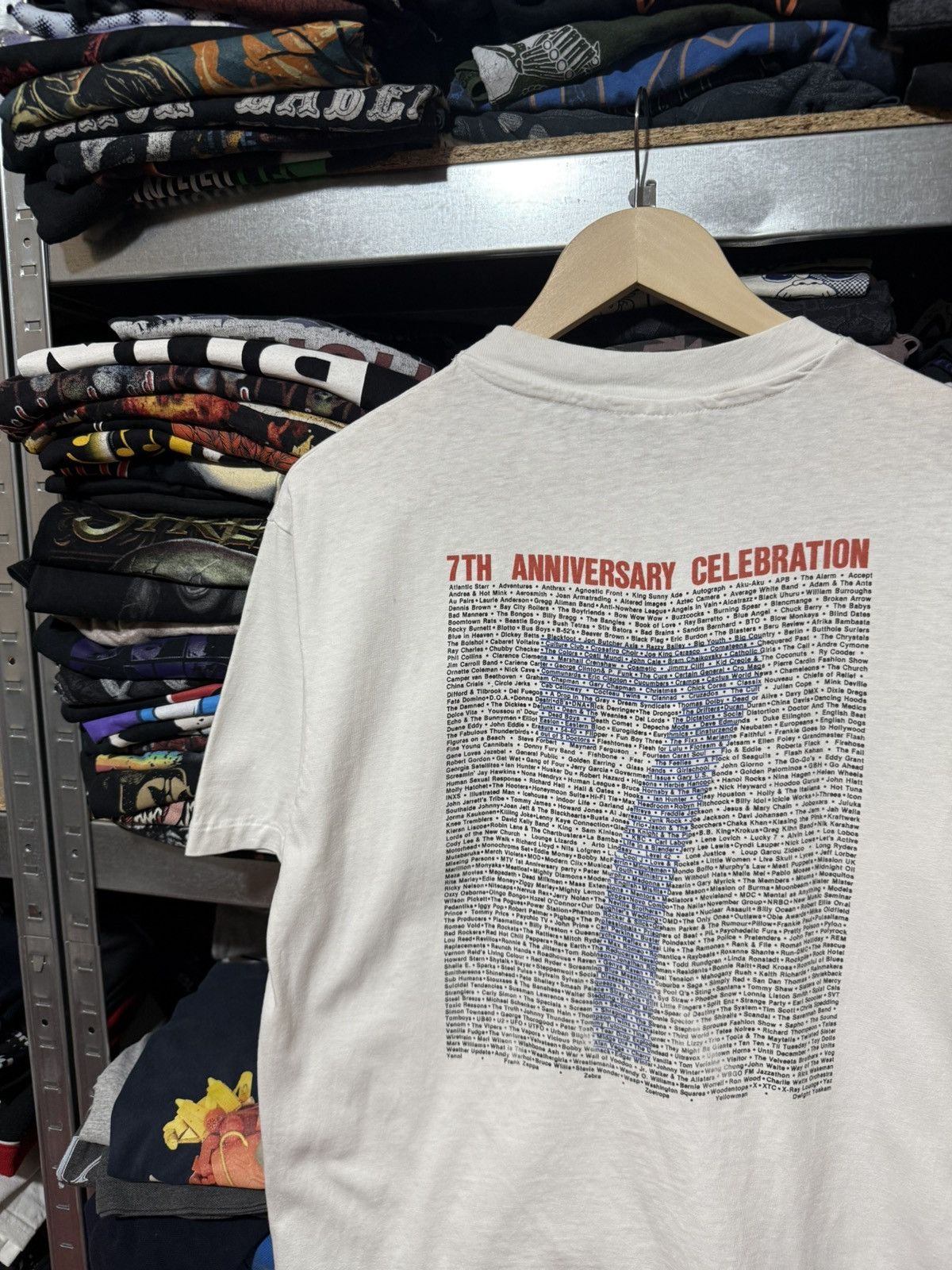 Vintage Vintange RITZ NYC CLUB 7TH ANNIVERSARY Celebration T-Shirt Size US XL / EU 56 / 4 - 3 Thumbnail