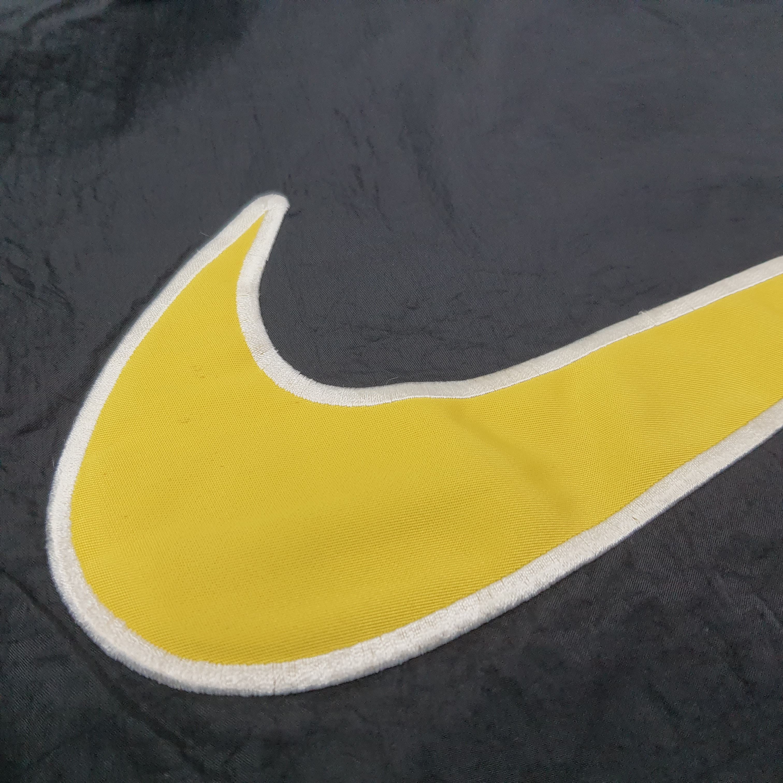 Nike Vintage Nike Center Big Swoosh Embroidered Jacket C266N18 Size US L / EU 52-54 / 3 - 2 Thumbnail