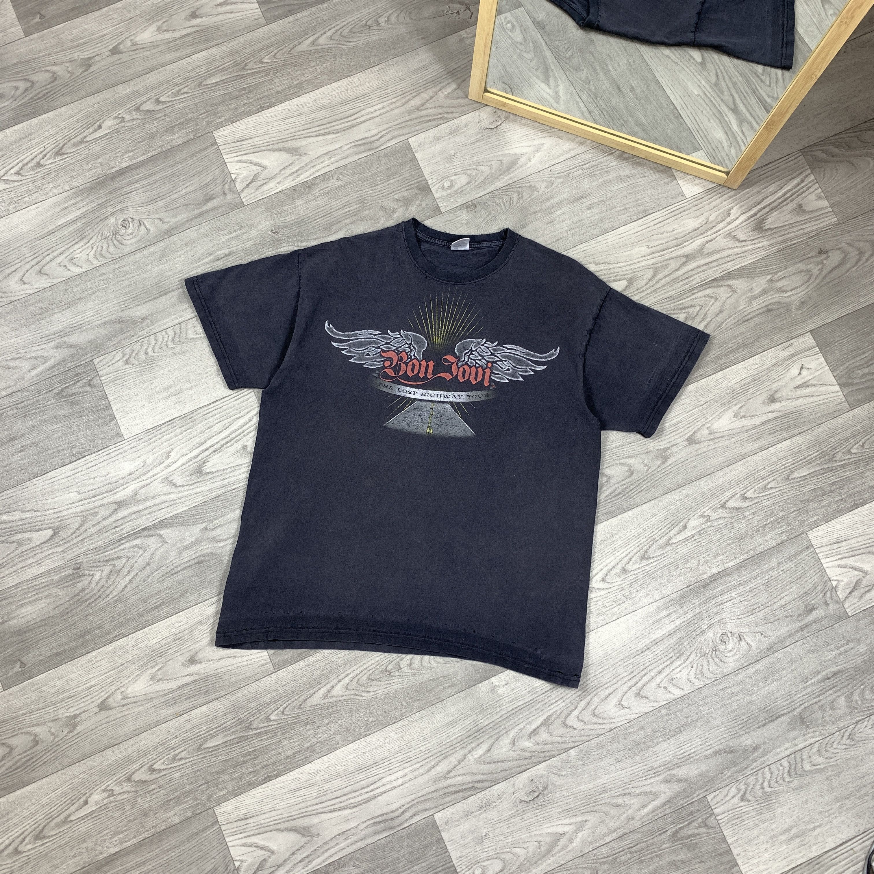 Bon Jovi Vintage Bon Jovi Rock Band Faded Distressed Black Tee Shirt Size US XL / EU 56 / 4 - 1 Thumbnail