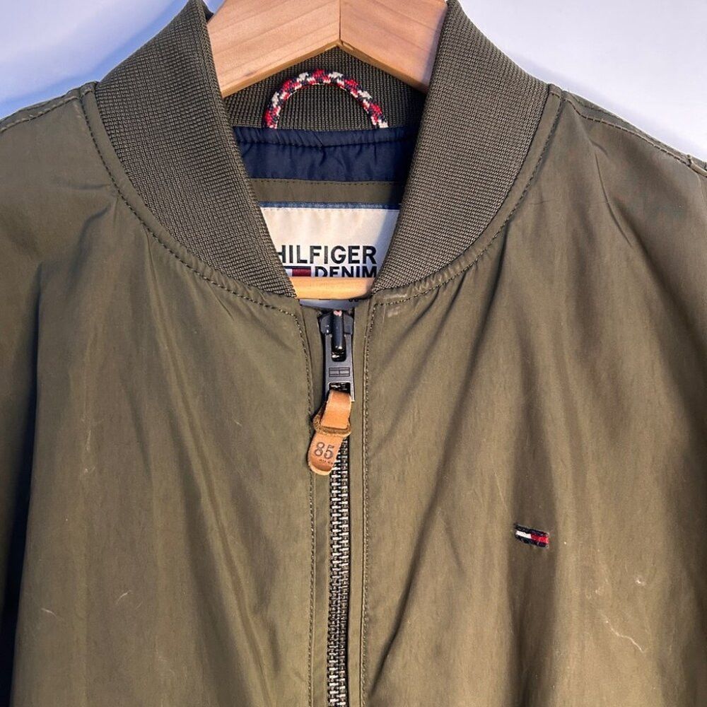 Tommy Hilfiger Men’s Tommy Hilfiger Coat in Olive Green Size Medium Size US M / EU 48-50 / 2 - 2 Thumbnail