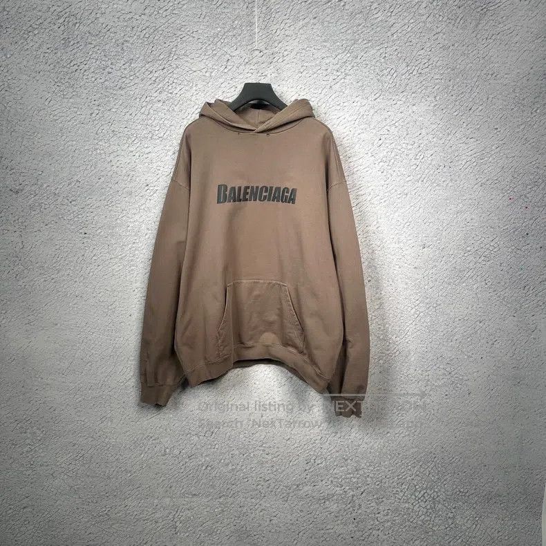 Balenciaga Balenciaga Khaki grayish brown distressed letter logo prin Size US S / EU 44-46 / 1 - 1 Thumbnail