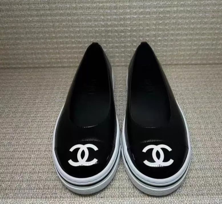 Chanel Chanel Women's Shoes 37 EU Size US 6.5 / IT 36.5 - 1 Thumbnail