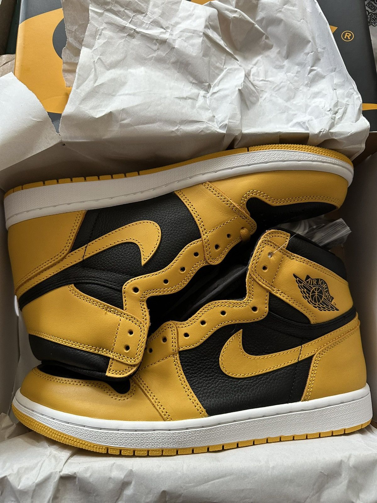 Jordan Brand Jordan 1 High Retro Pollen Size US 11 / EU 44 - 1 Thumbnail