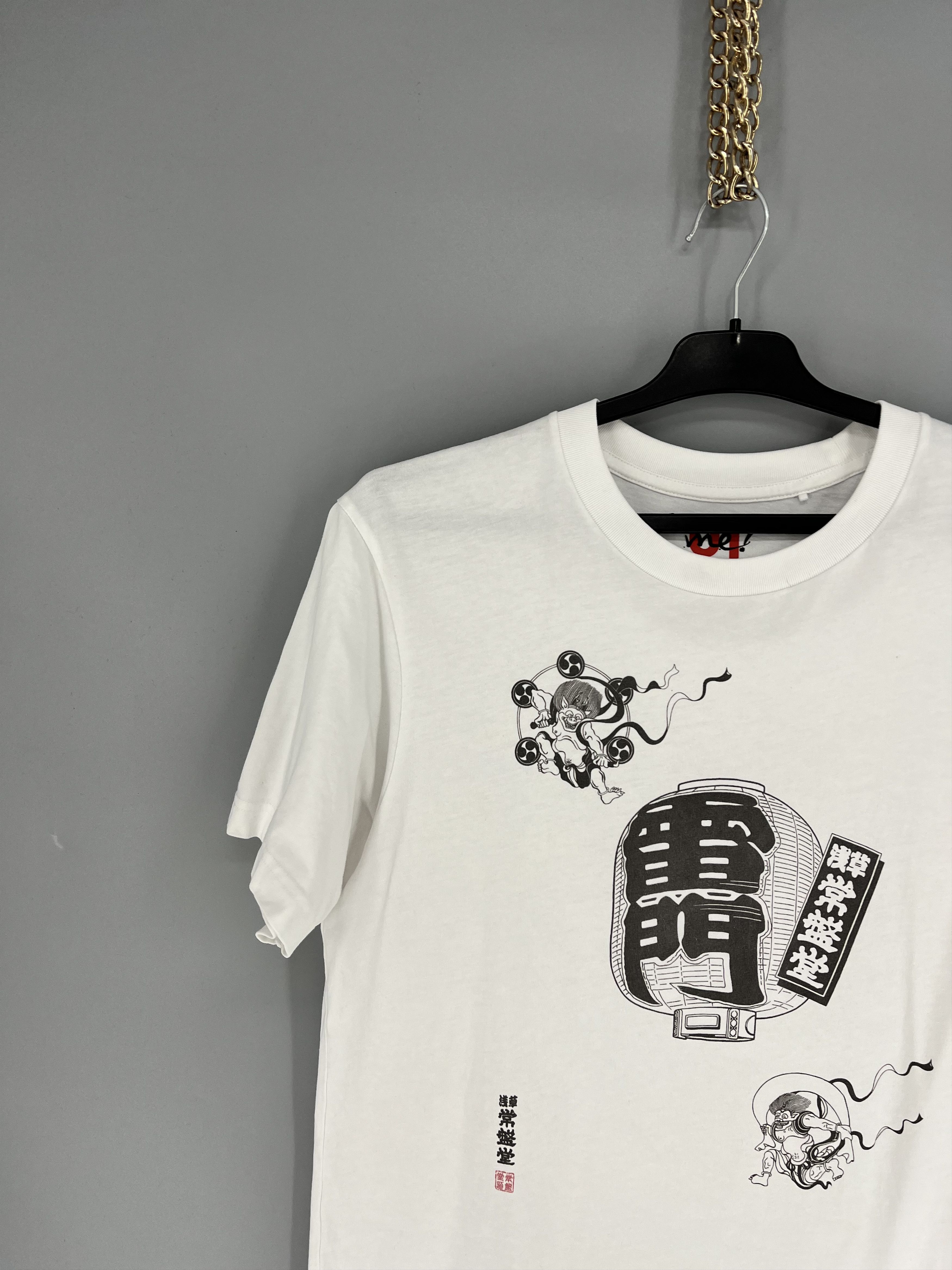 Japanese Brand UNIQLO Japan Asakusa store limited" opening commemorative Size US M / EU 48-50 / 2 - 4 Thumbnail