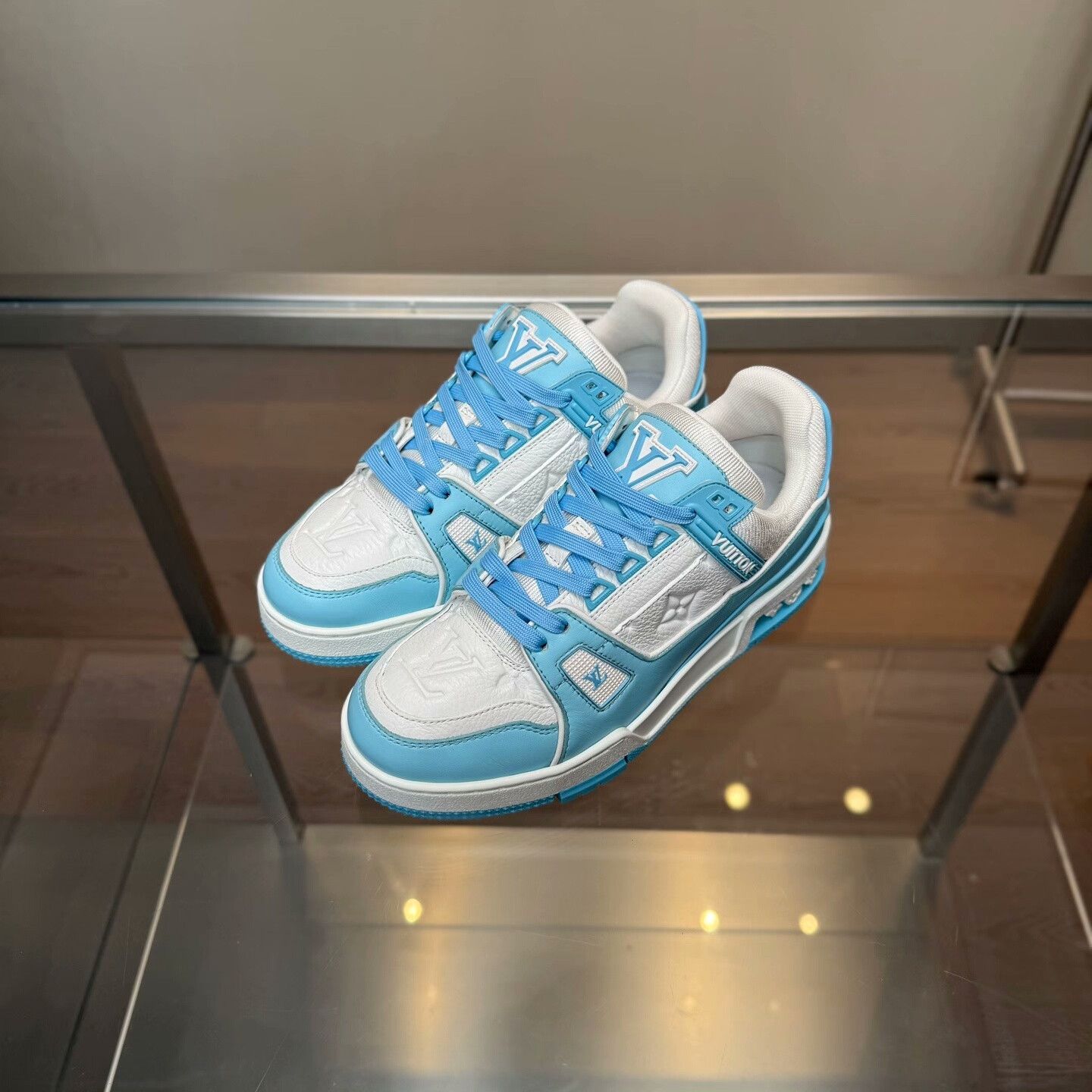 Louis Vuitton Louis Vuitton Training Blue Lowtop Sneakers 36 Women Size US 6 / IT 36 - 1 Thumbnail