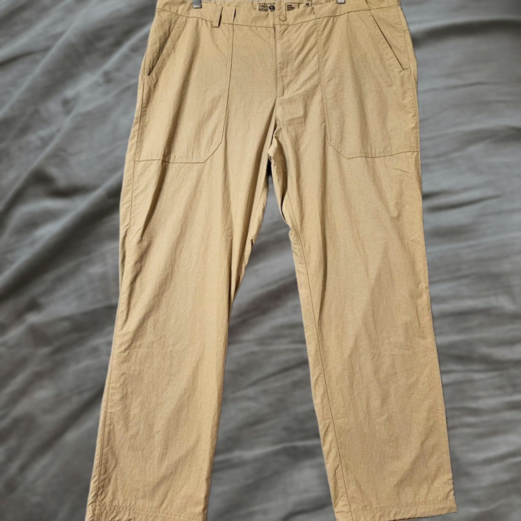 Mountain Hardwear VINTAGE Mountain HardWear Stryder Pants Mens 42/30 Tan Cargo Inseam 30 Brown Hiking Pockets Size US 42 / EU 58 - 1 Thumbnail