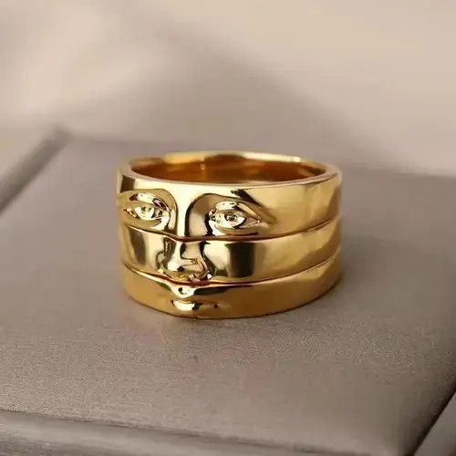 Jewelry Gold Color Face Three Stack Finger Ring in Black, Men's