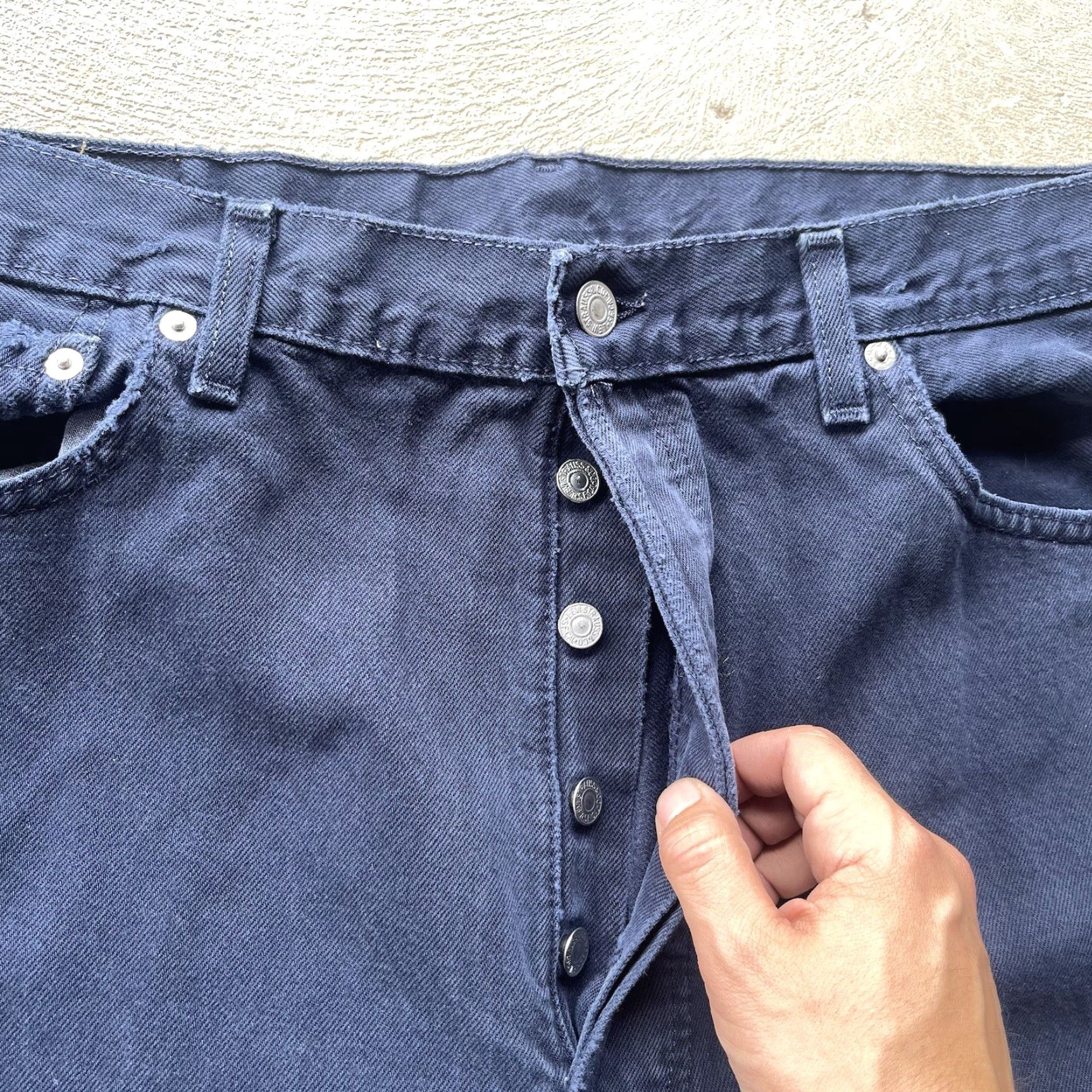 Levi's VINTAGE Levi's 501 Jeans Mens 38x32 Blue Denim Button Fly Straight Fit 80s 90s USA Size US 38 / EU 54 - 6 Thumbnail