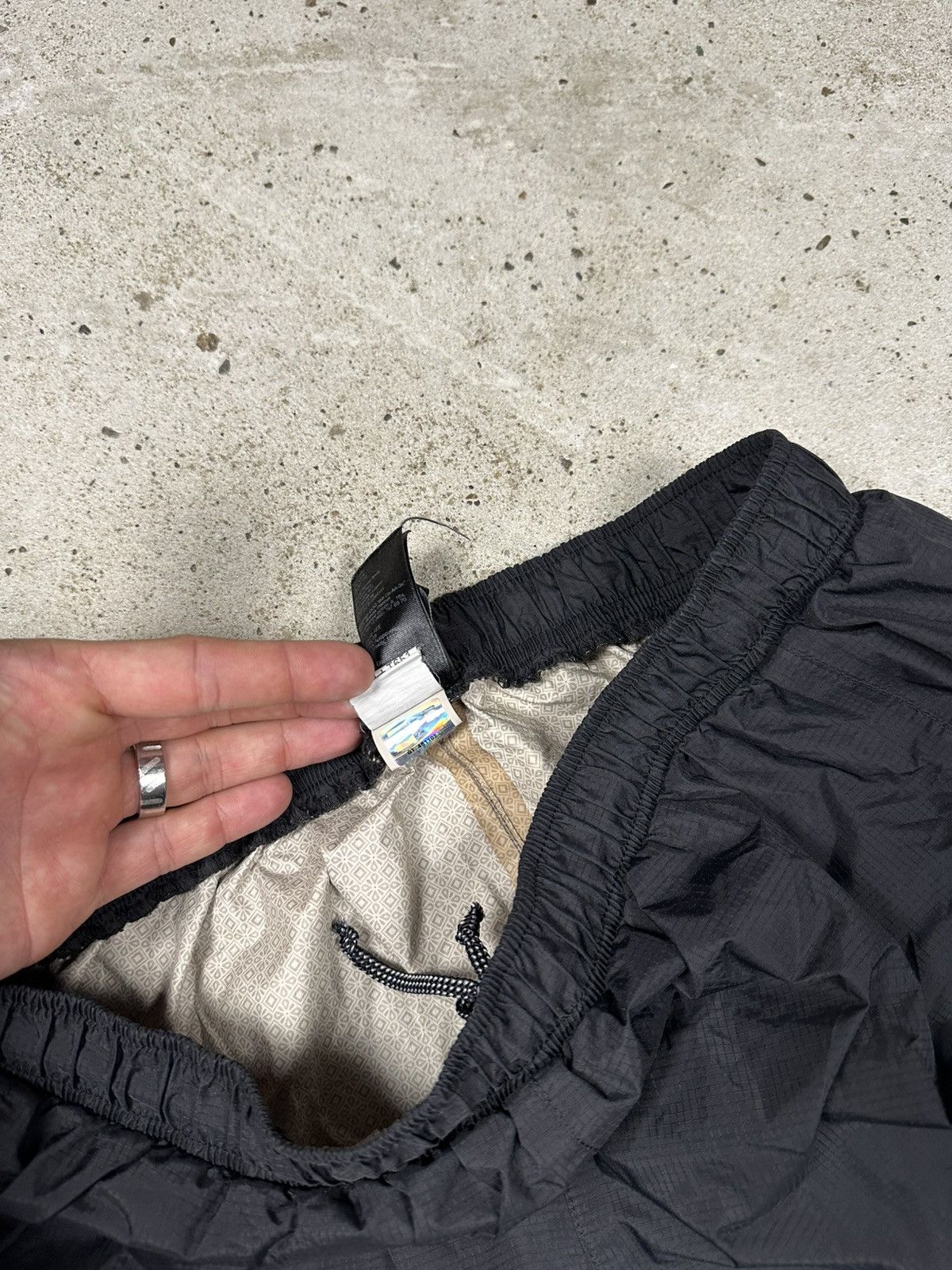 The North Face The North Face HyVent 2.5L Black Membrane Pants Outdoor Size US 31 - 10 Thumbnail