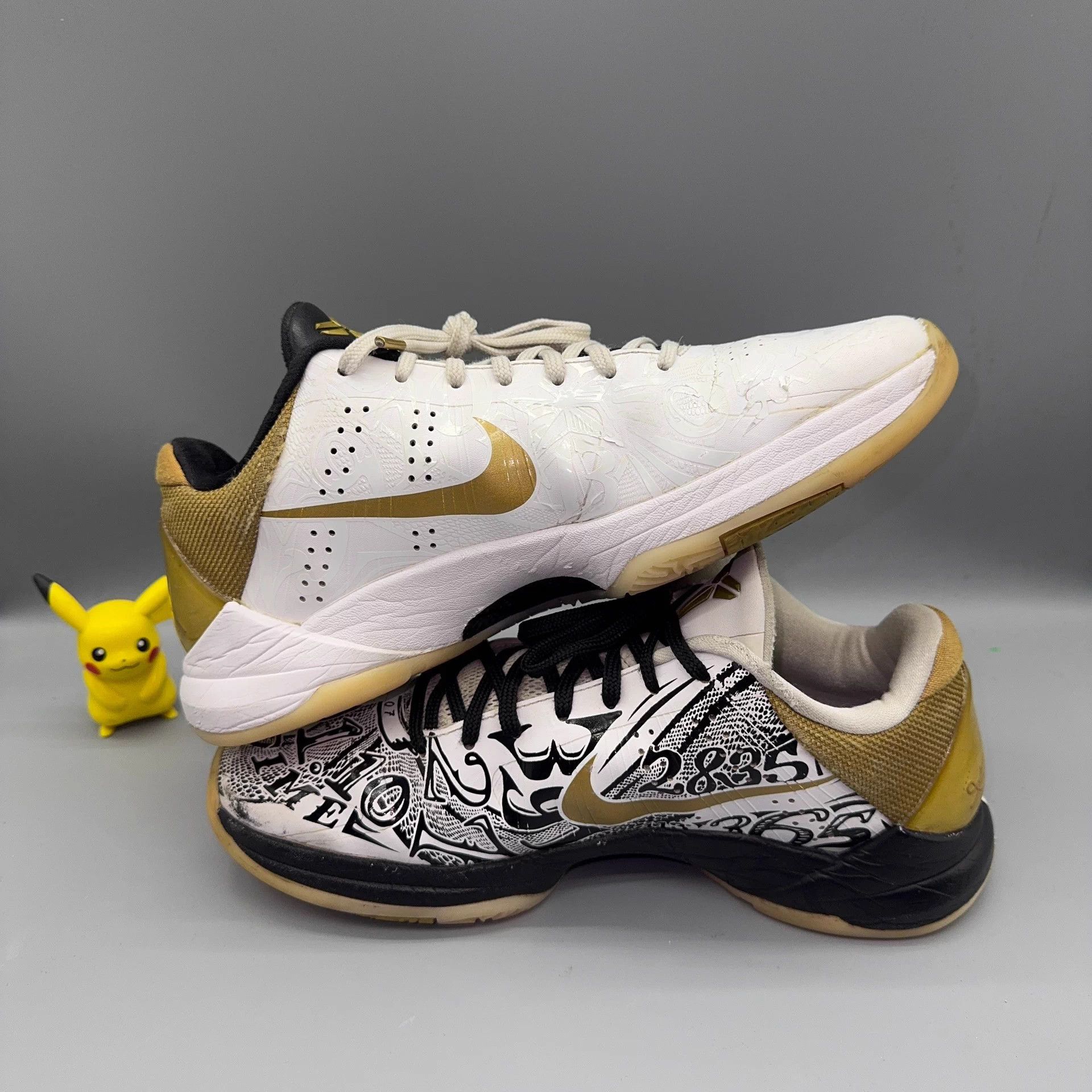 Nike Nike Kobe 5 'Stage' Black/White/Gold w/ wear Size US 9 / EU 42 - 6 Thumbnail