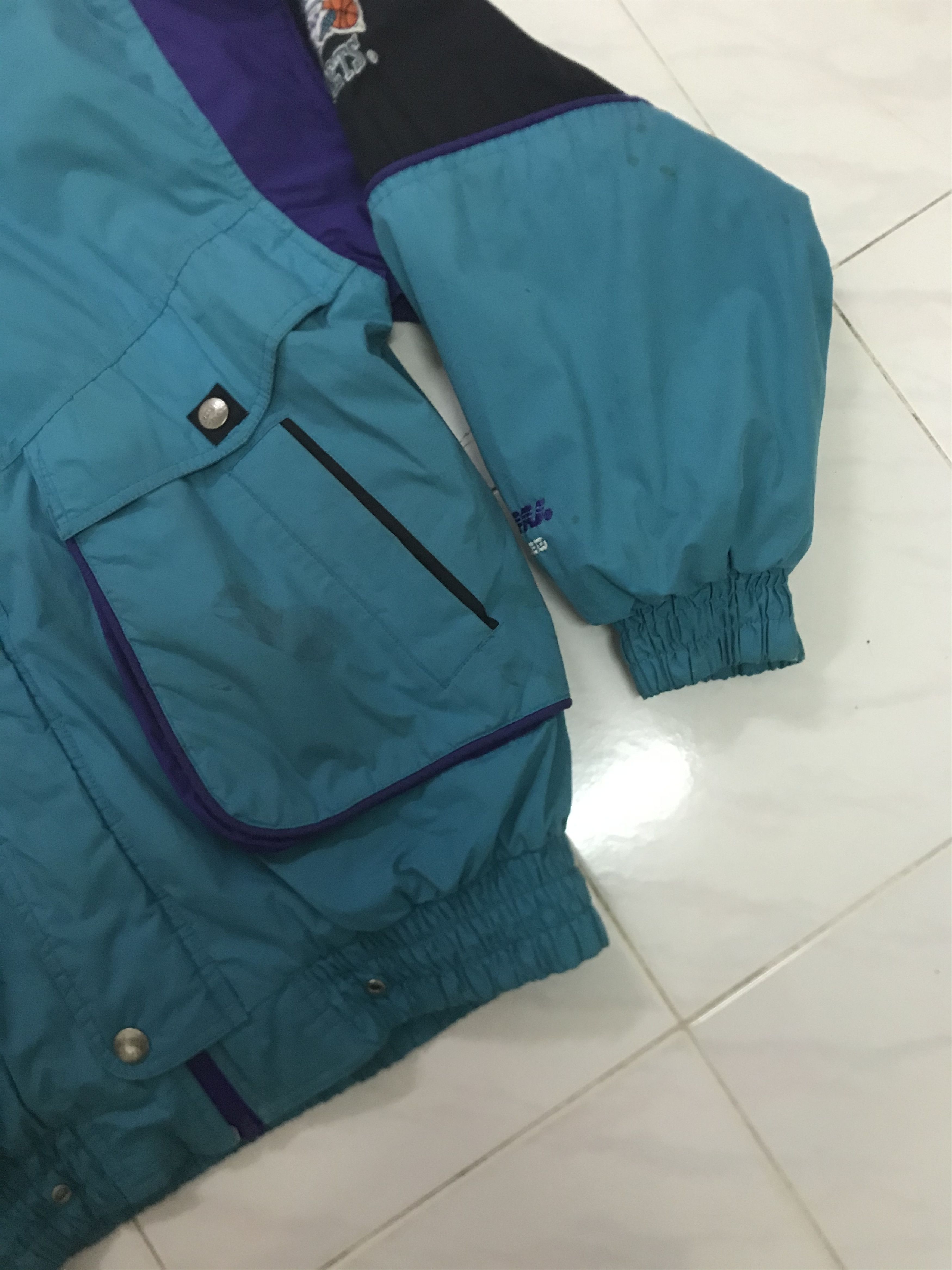 NBA Vintage Nba Charlotte Nutmeg Light Jacket Rare Design Size US M / EU 48-50 / 2 - 13 Thumbnail