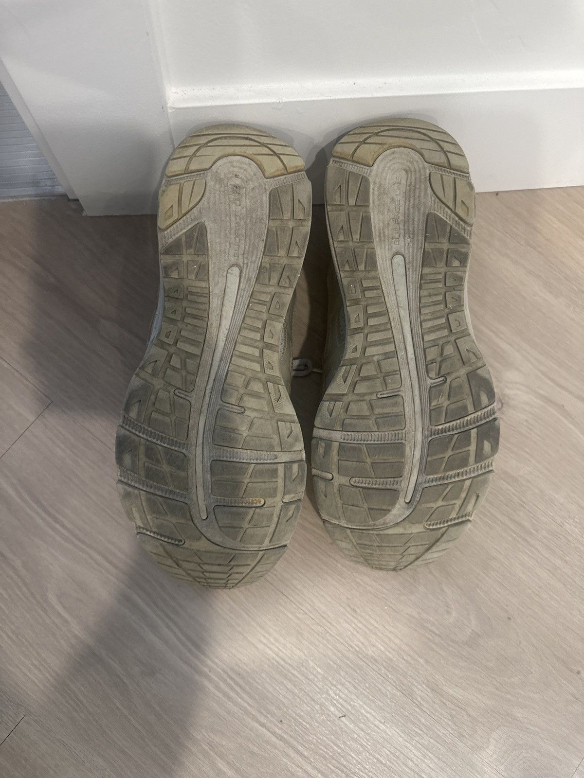 Asics × Reigning Champ ASICS x Reigning Champ Gel Cumulus 21 (Goretex) Size US 12 / EU 45 - 6 Thumbnail