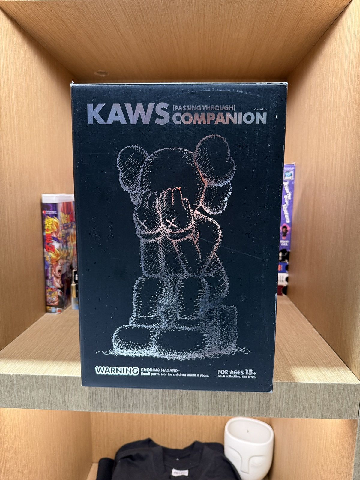 Kaws 2013 Kaws Passing Through Companion Black Figure with Box Size ONE SIZE - 9 Thumbnail