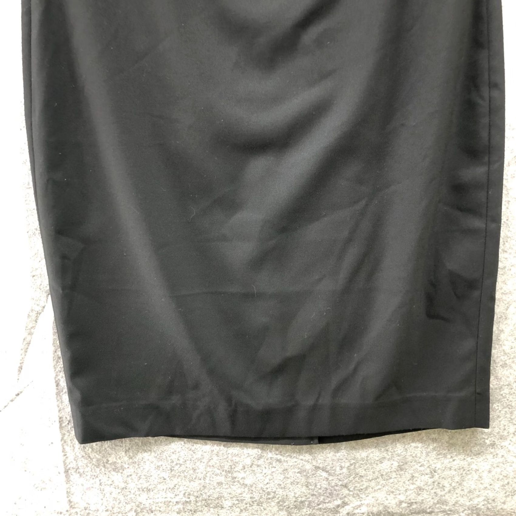 Banana Republic Banana Republic Pencil Skirt Womens 4 Black Back Slit Career Workwear Polyester Blend Zipper Knee Length Vintage No Size 27" / US 4 / IT 40 - 4 Thumbnail