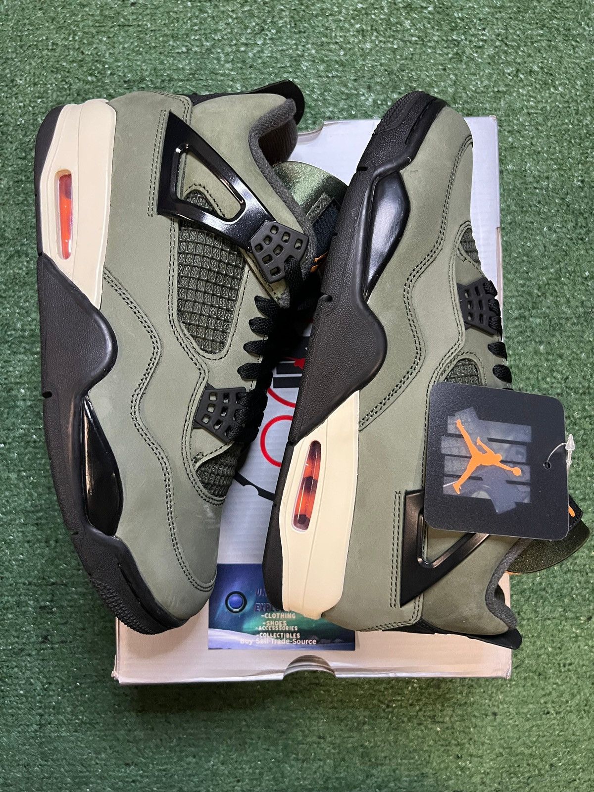 Jordan Brand Jordan 4 undefeated Size US 10.5 / EU 43-44 - 3 Thumbnail
