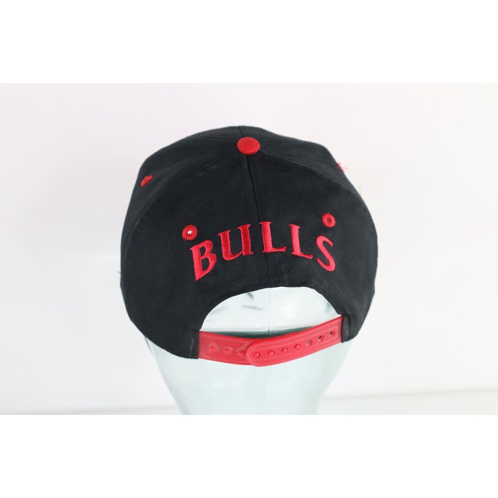 Vintage Deadstock Vintage 90s Spell Out Side Back Chicago Bulls Hat Size ONE SIZE - 4 Thumbnail