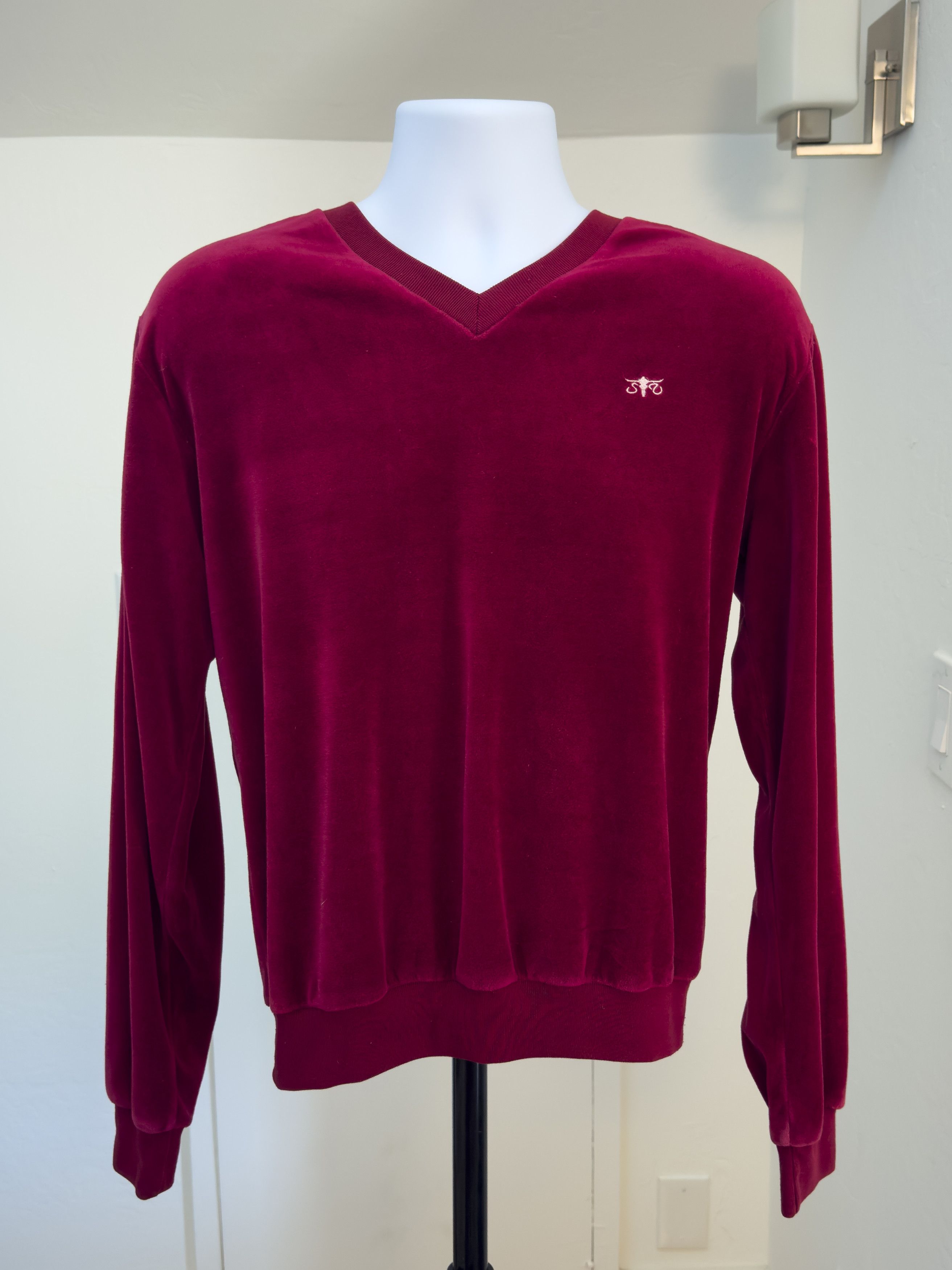 Other Vintage Sergio Valente Velour V-Neck Sweatshirt Burgundy Size US L / EU 52-54 / 3 - 1 Thumbnail