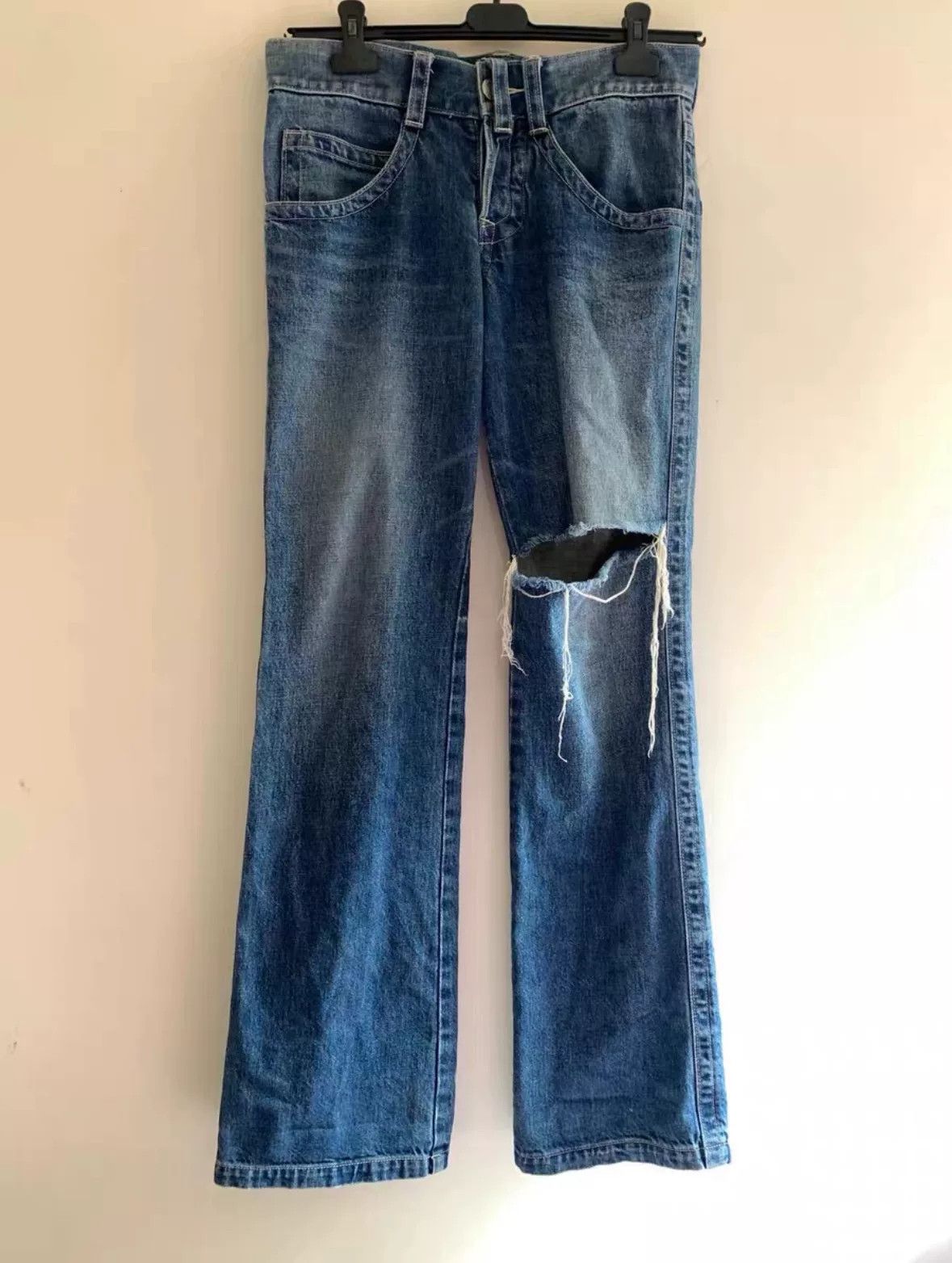 Jean Paul Gaultier Jean Paul Gaultier Ice Blue Knee Distress Jeans Size US 32 / EU 48 - 1 Thumbnail