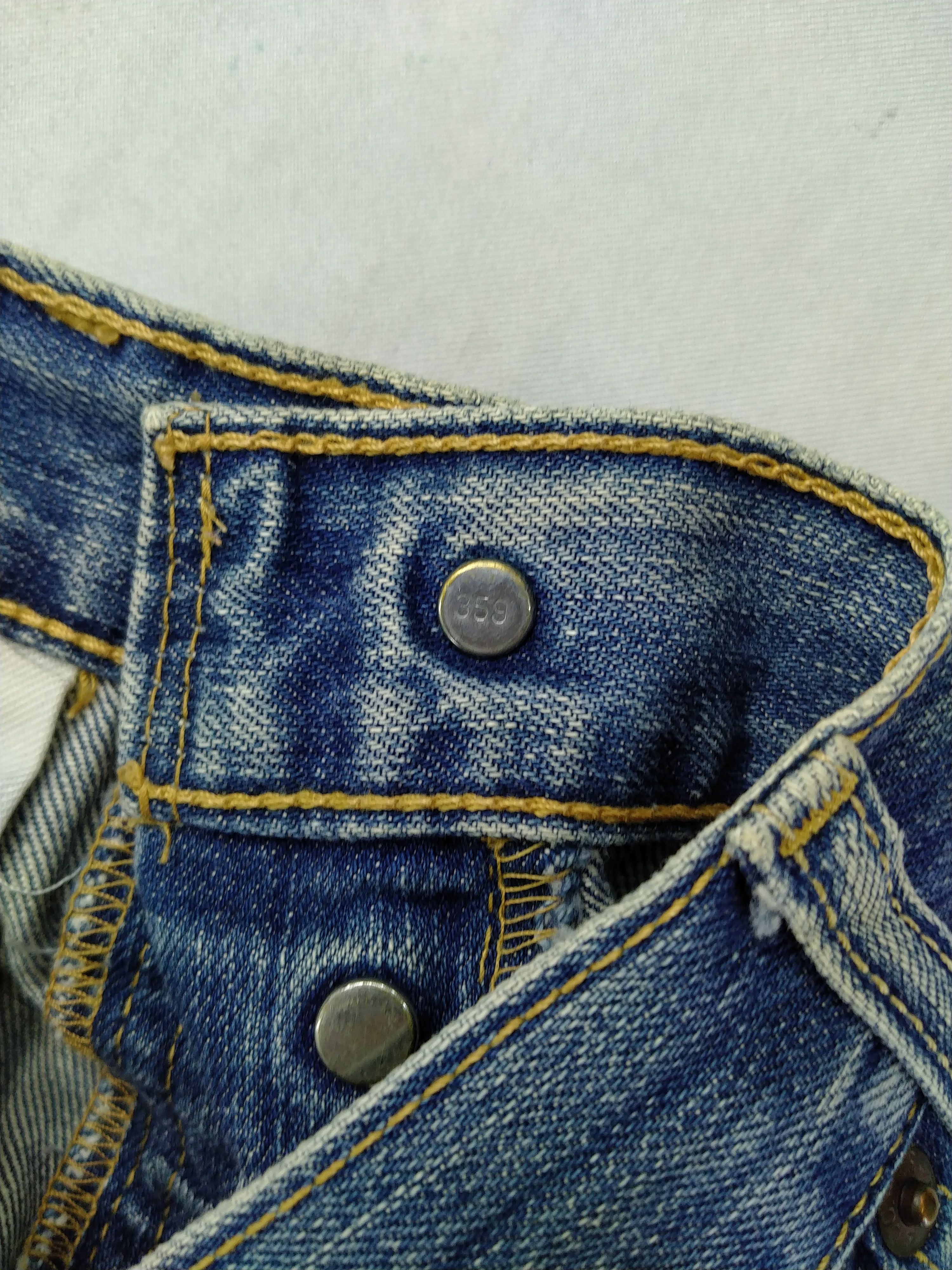 Levi's Vintage Levi's 501 Light Blue Wash Denim 30x32 -JN786 Size US 30 / EU 46 - 6 Thumbnail