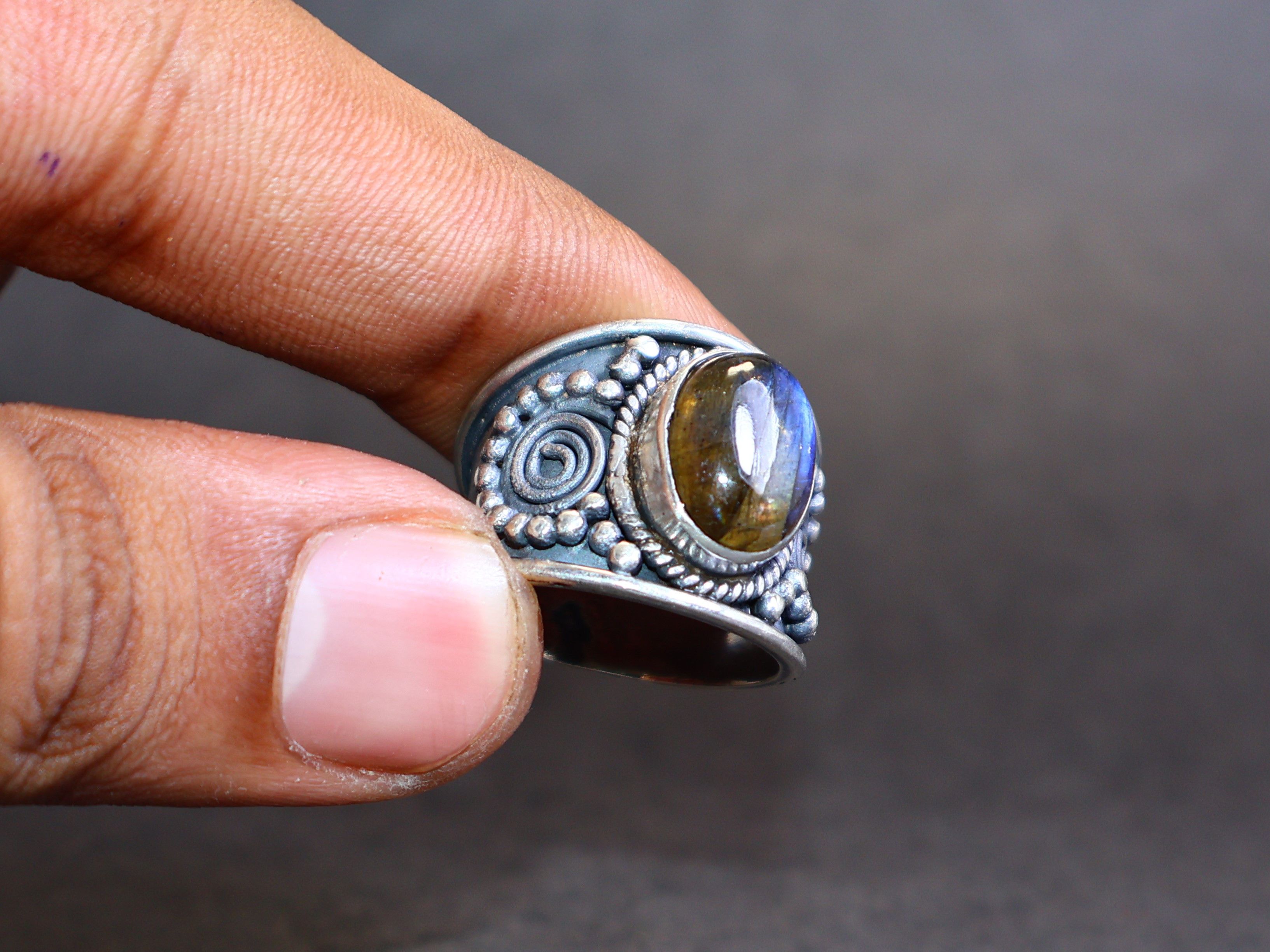 Handmade Labradorite Ring, Designer Band Sterling Silver Handmade, Size ONE SIZE - 6 Thumbnail
