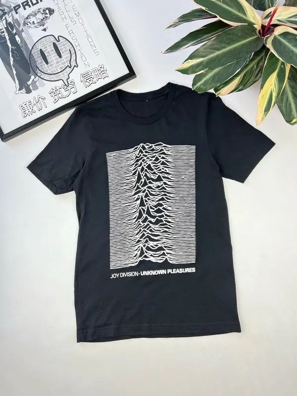 Band Tees Vintage Joy Division t-shirt Size US S / EU 44-46 / 1 - 6 Thumbnail