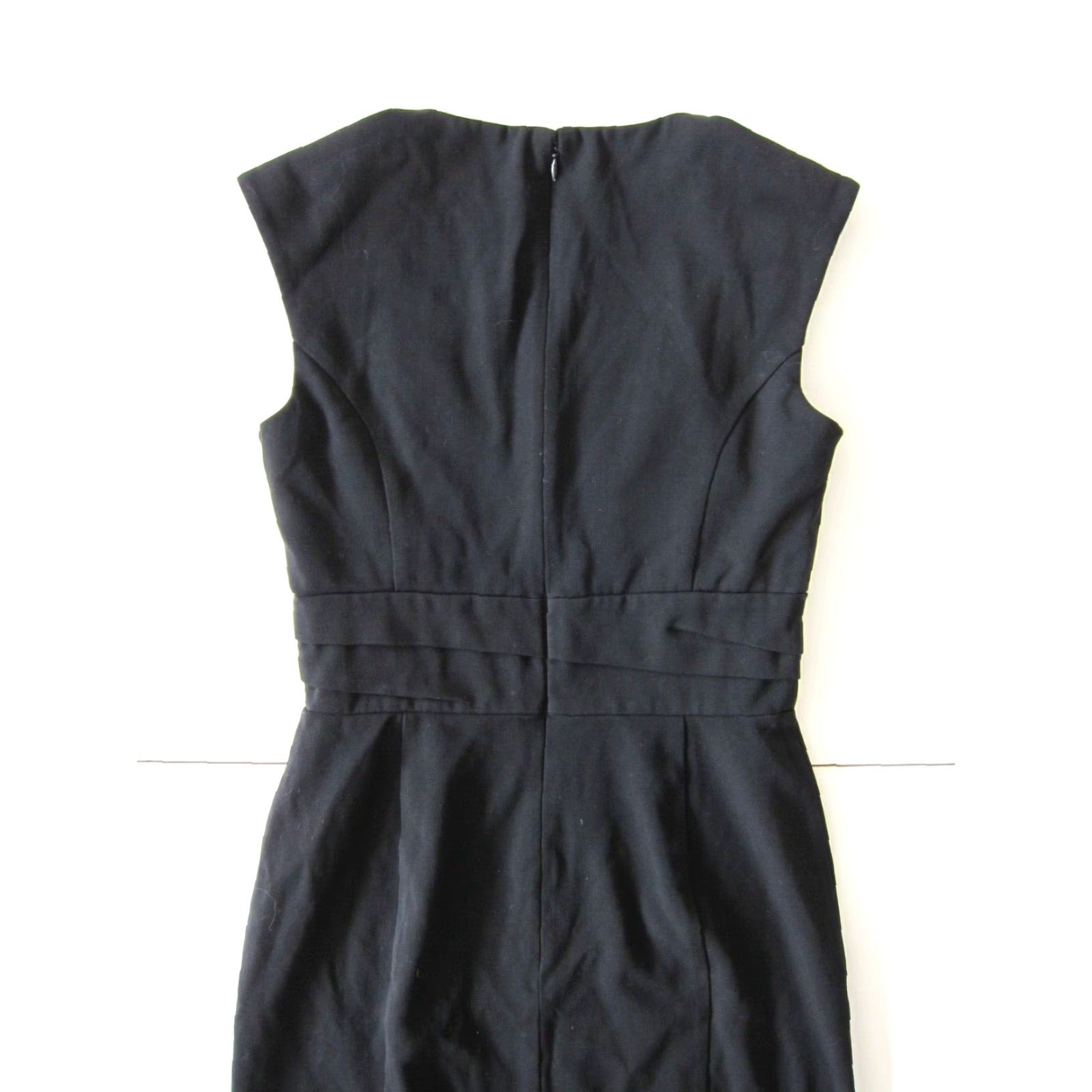 White House Black Market VINTAGE White House Black Market Little Black Cap Sleeve Ruched Sheath Dress Size 0 Size XS / US 0-2 / IT 36-38 - 5 Thumbnail