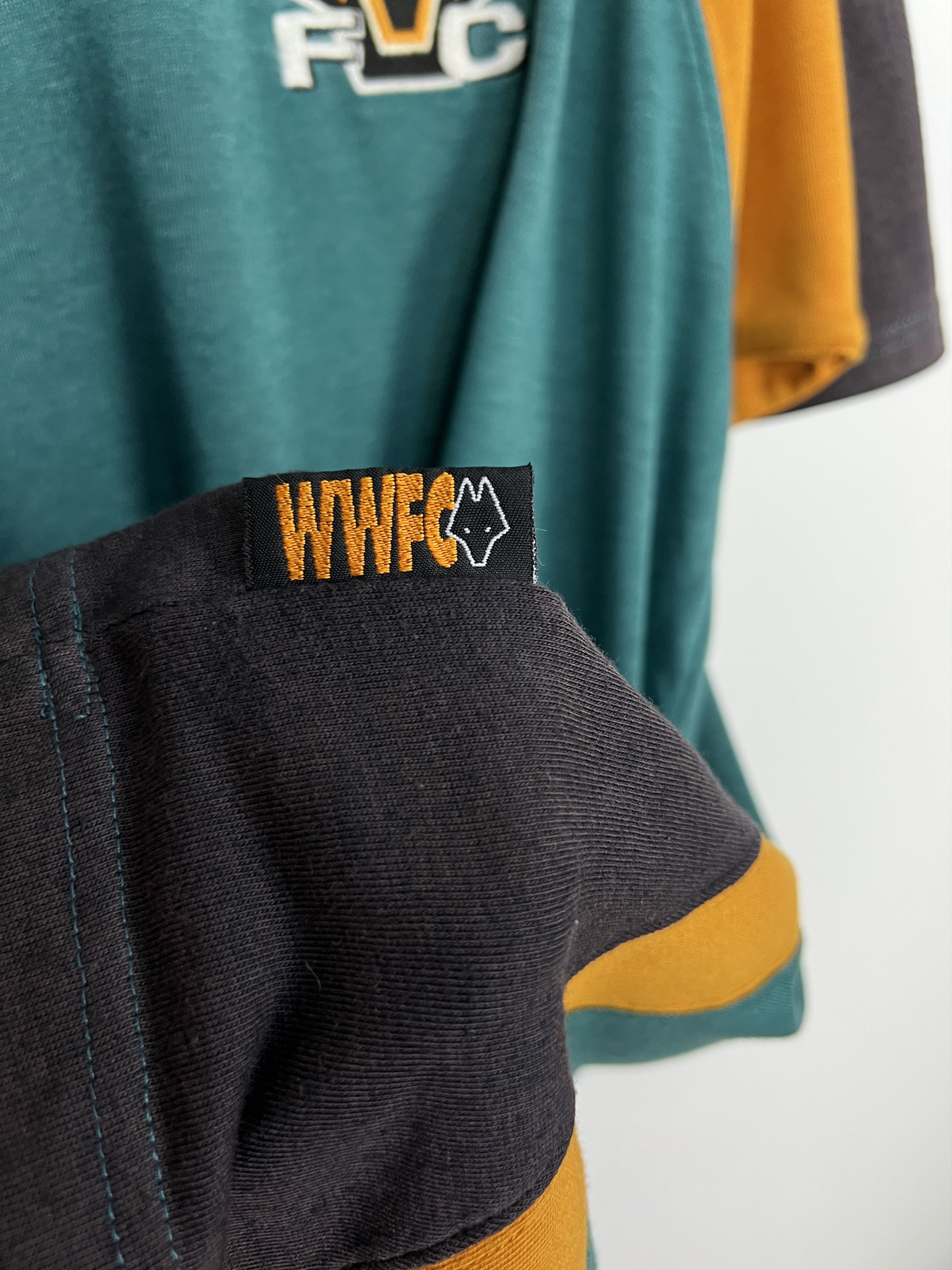 Puma Wolverhampton Wanderers Wolves Football Train Shirts Jersey Size US L / EU 52-54 / 3 - 5 Thumbnail