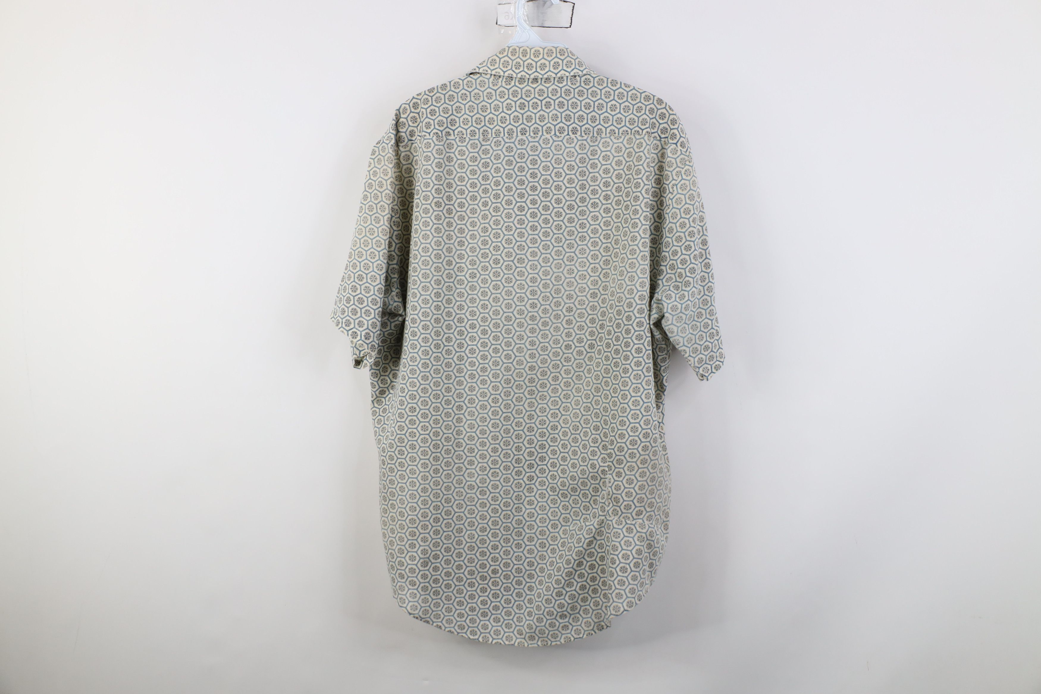 Vintage Vintage 70s Streetwear Geometric Dagger Collar Button Shirt Size US L / EU 52-54 / 3 - 10 Thumbnail