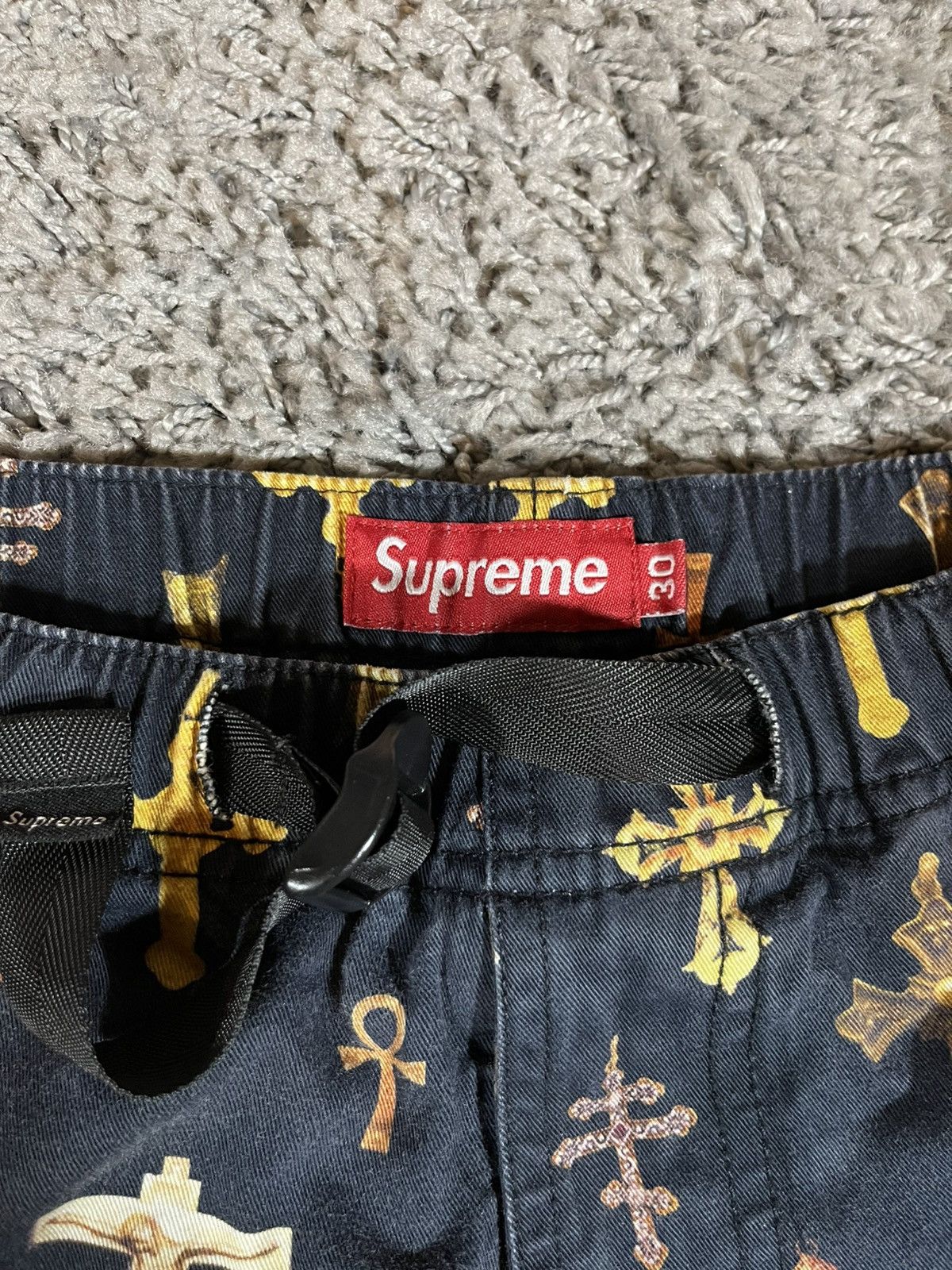 Supreme 2013SS Supreme Gold Crosses Belt Short Black Size US 30 / EU 46 - 4 Thumbnail