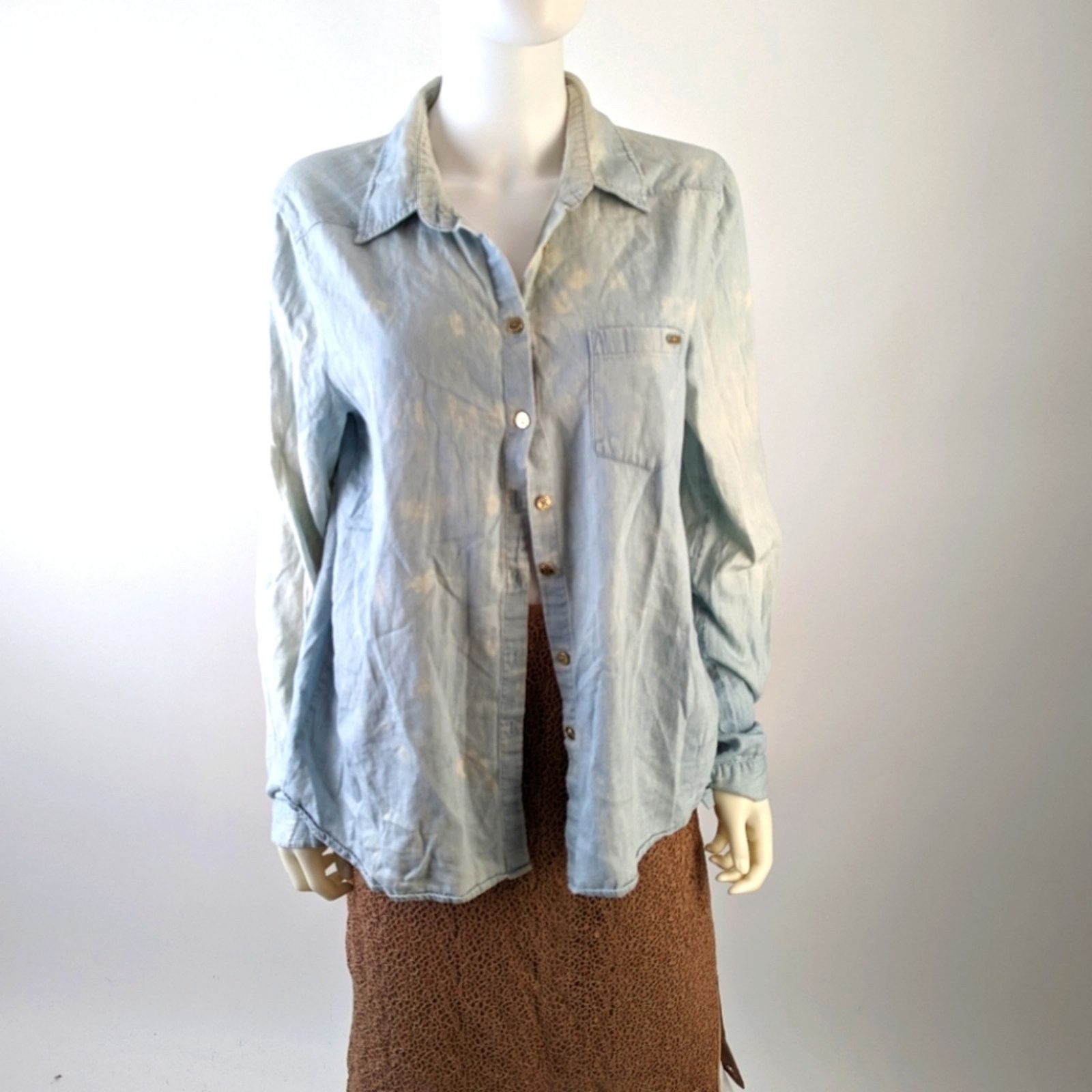 Guess Guess Acid Washed Button Front Jean Shirt L Size L / US 10 / IT 46 - 1 Thumbnail