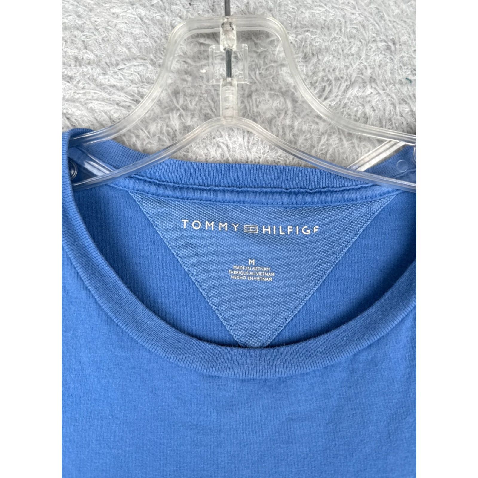 Tommy Hilfiger VINTAGE Tommy Hilfiger Shirt Men Adult Medium Blue Short Sleeve Crew Neck 100% Cotton Pocket Logo Embroidered 90s Theme Mens Size US M / EU 48-50 / 2 - 7 Thumbnail