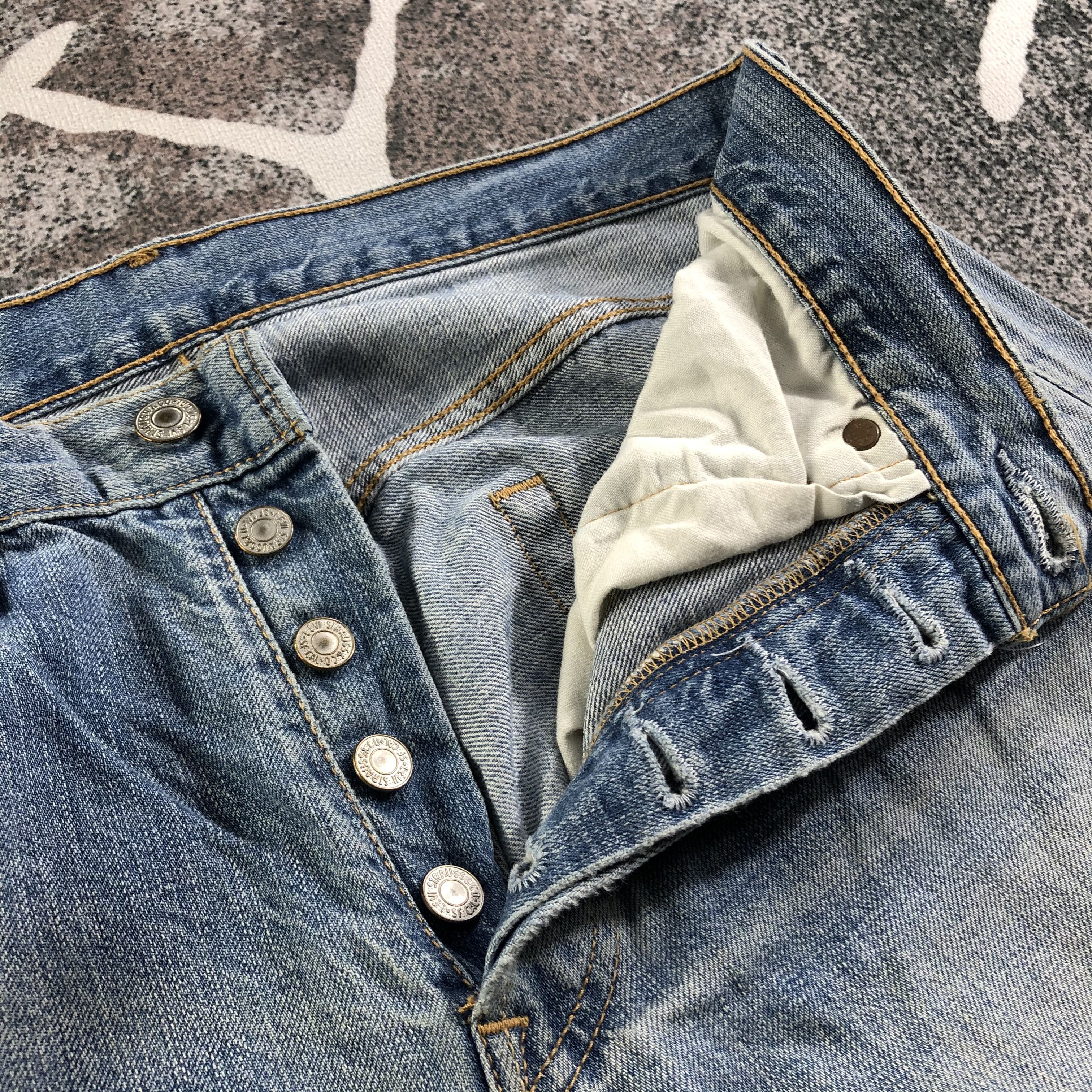 Levi's Vintage Levis 501 Jeans Dirty Ripped Denim KJ2501 Size US 31 - 8 Thumbnail