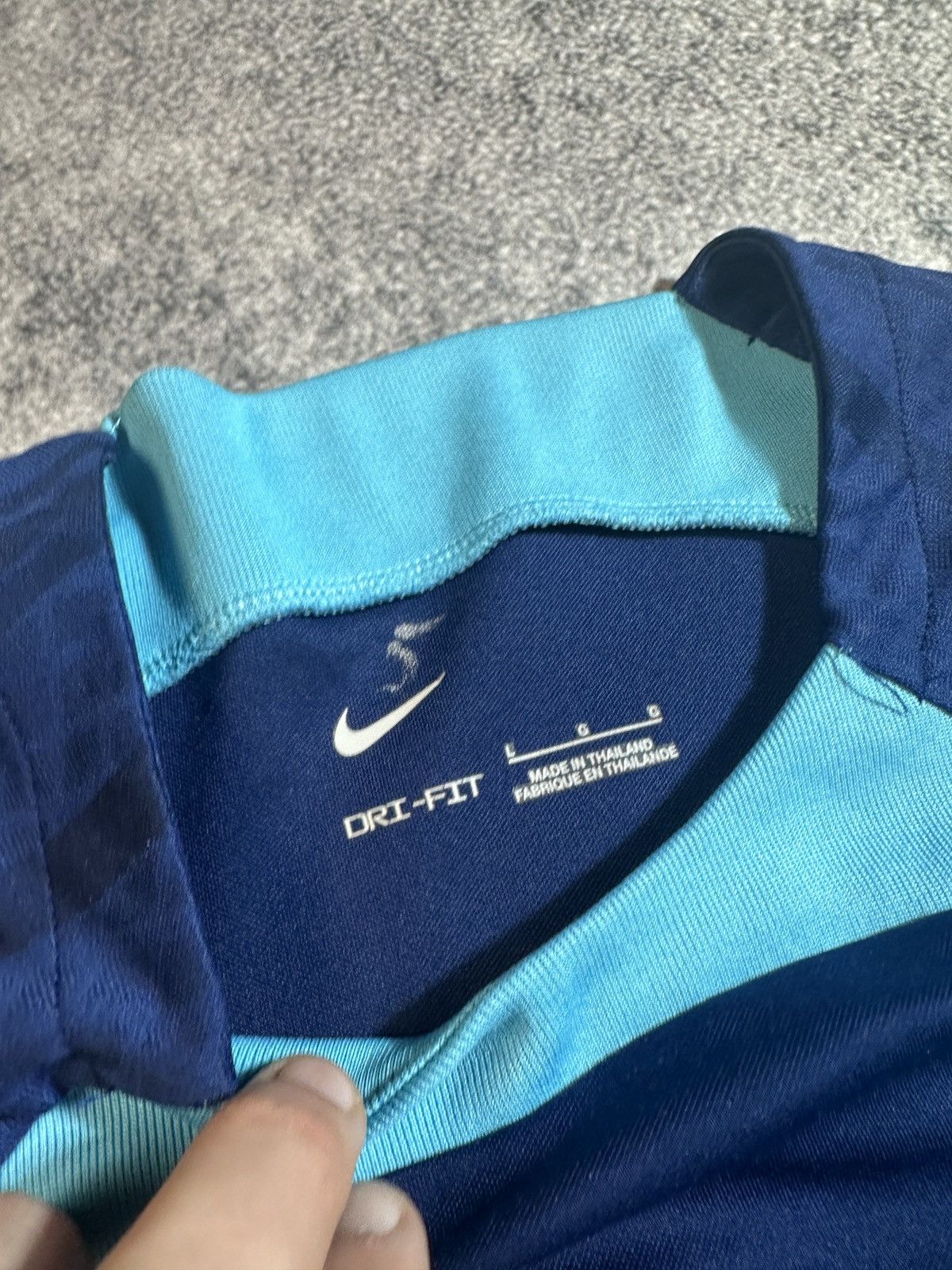 Nike Rare Nike England Soccer Jersey Streetwear Vintage Style L Size US L / EU 52-54 / 3 - 3 Thumbnail