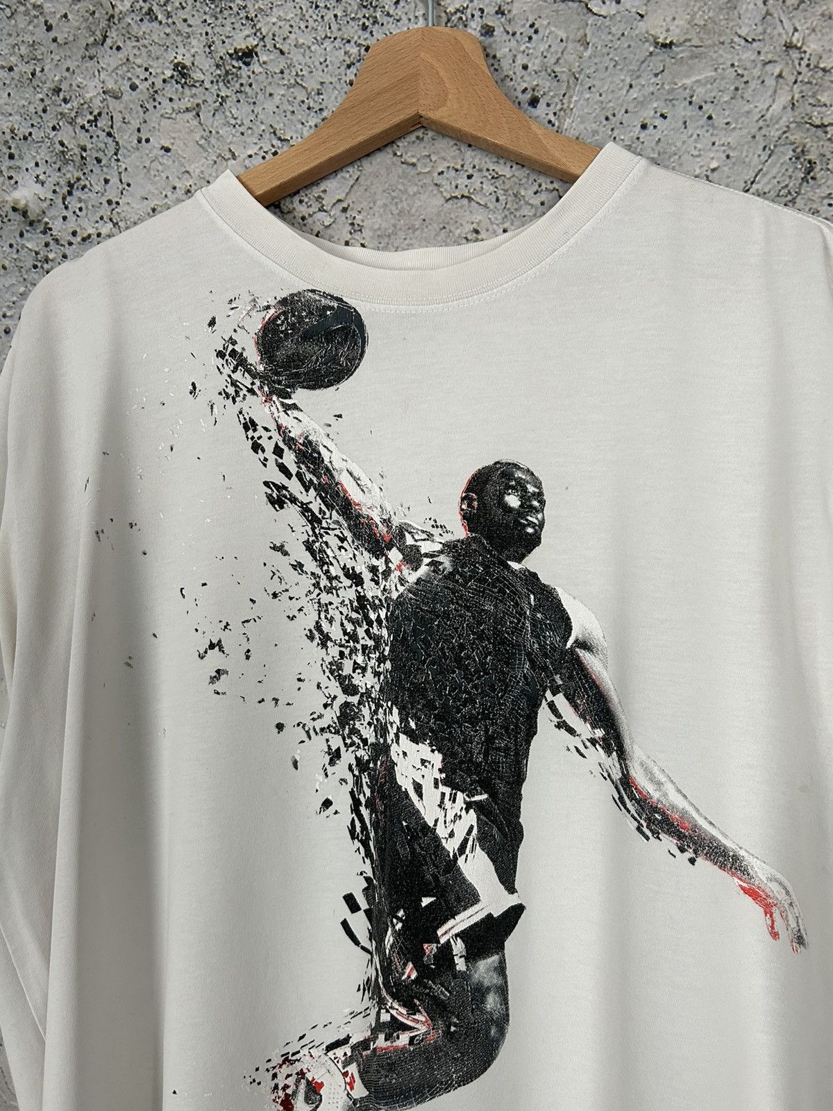 Nike Vintage Nike NBA Graphic Tee Sportswear Swoosh Hype Rare Y2K Size US M / EU 48-50 / 2 - 3 Thumbnail