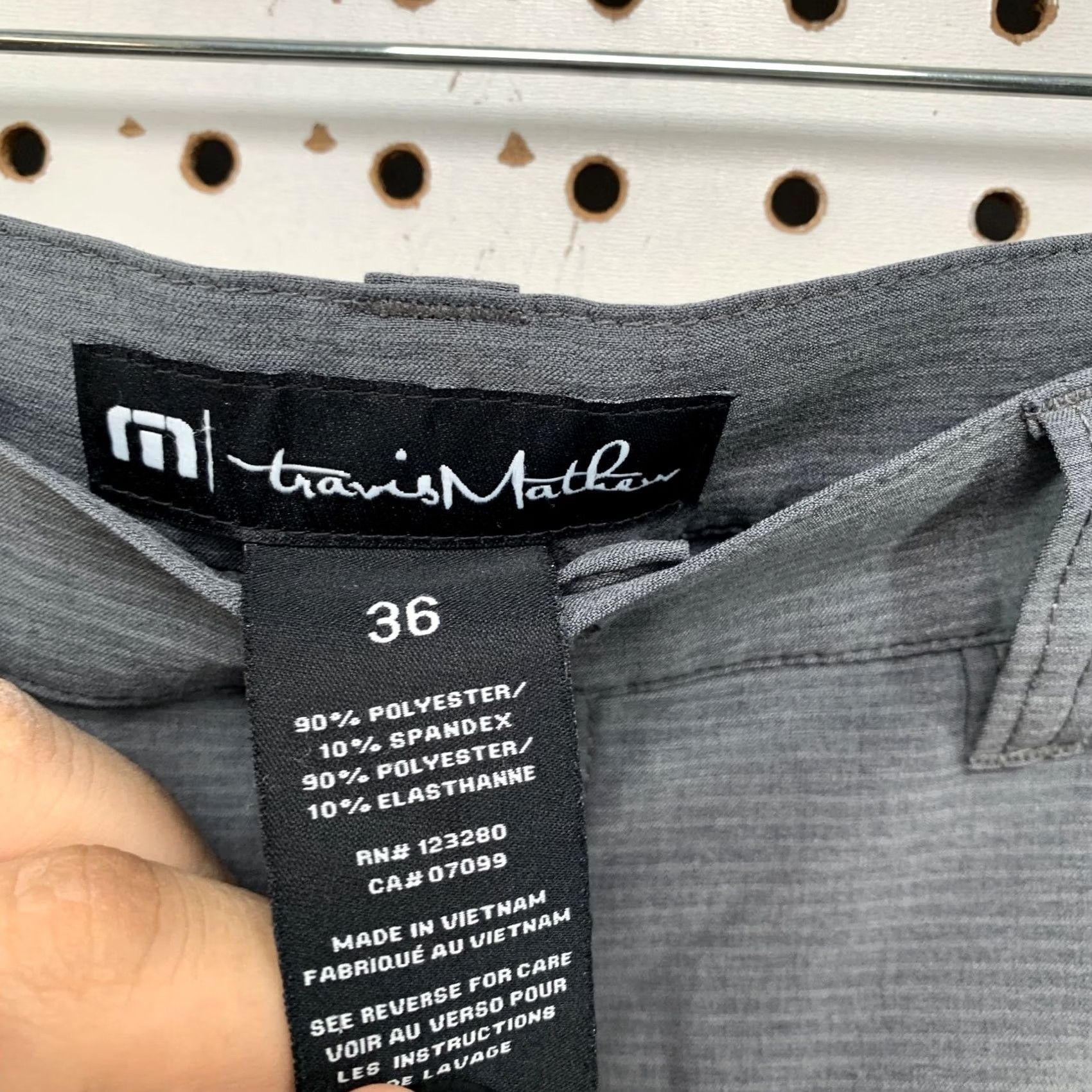 TravisMathew Travis Mathew Golf Chino Shorts Mens 36 Gray Preppy Active 38x10.5 Casual Size US 36 / EU 52 - 3 Thumbnail