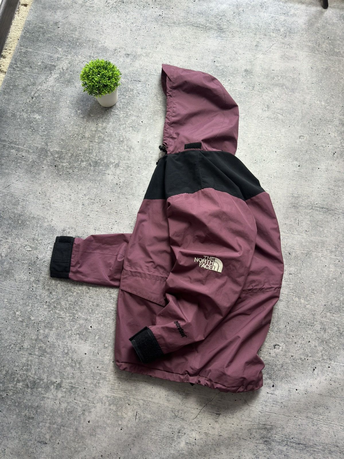 The North Face Vintage The North Face Mountain Hydroseal Outdoor Jacket Size S / US 4 / IT 40 - 3 Thumbnail