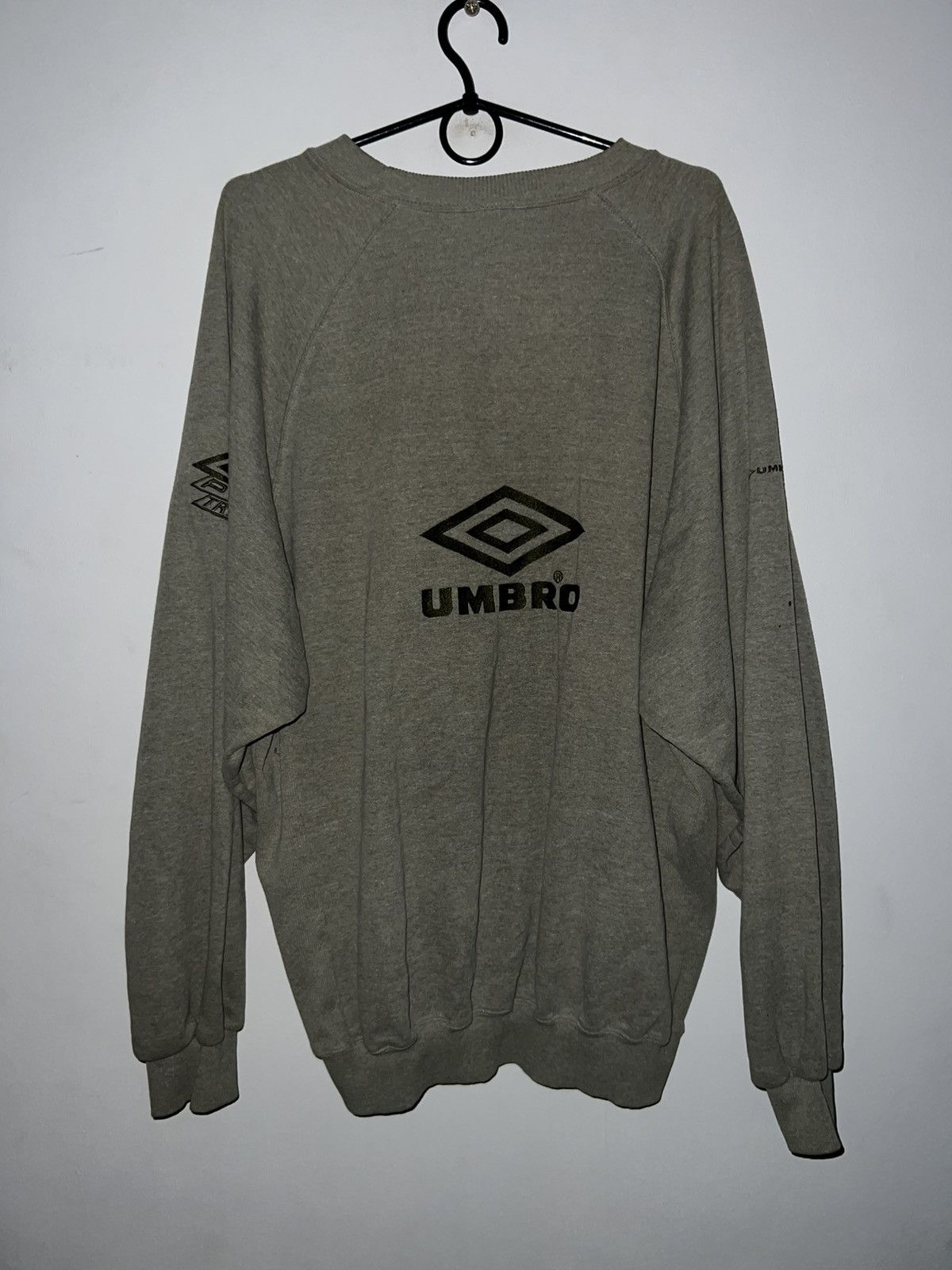 Umbro Mens Vintage Umbro Sweatshirt big logo y2k Size US XL / EU 56 / 4 - 8 Thumbnail