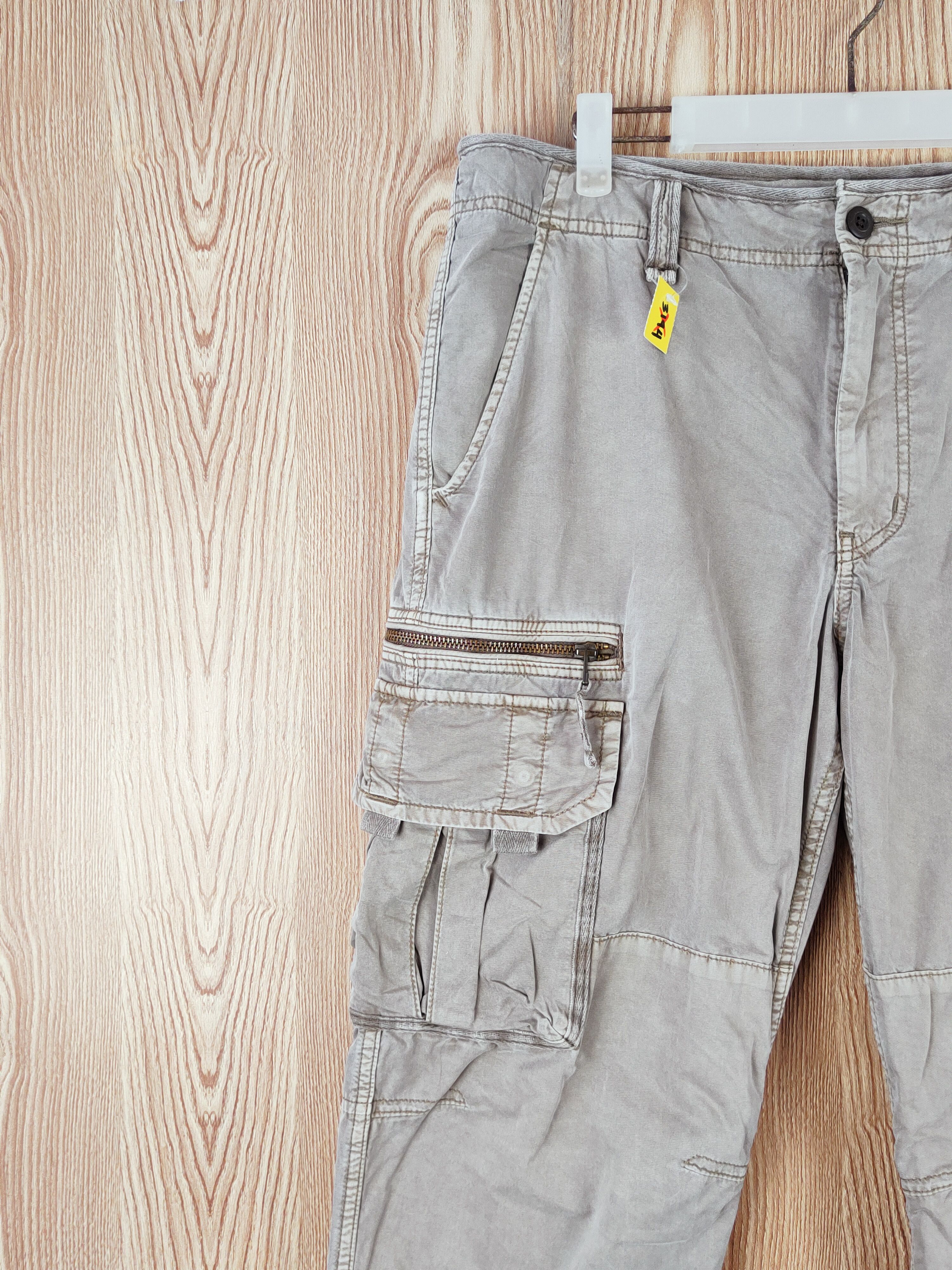 Japanese Brand DL Uniqlo Beige Multipocket Tactical Cargo Pants #W929 Size US 34 / EU 50 - 3 Thumbnail