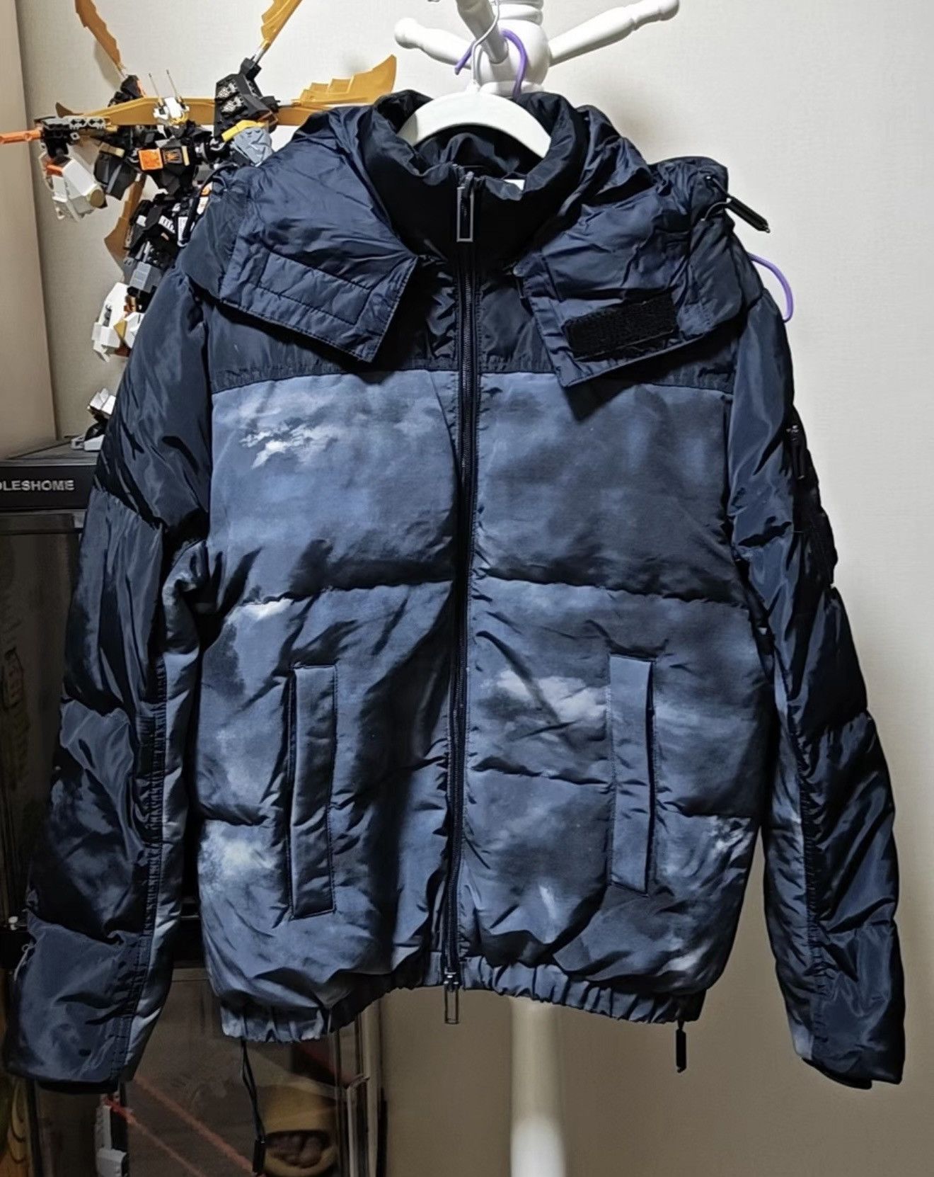 Emporio Armani Emporio Armani Men's Down Jacket Size US S / EU 44-46 / 1 - 1 Thumbnail