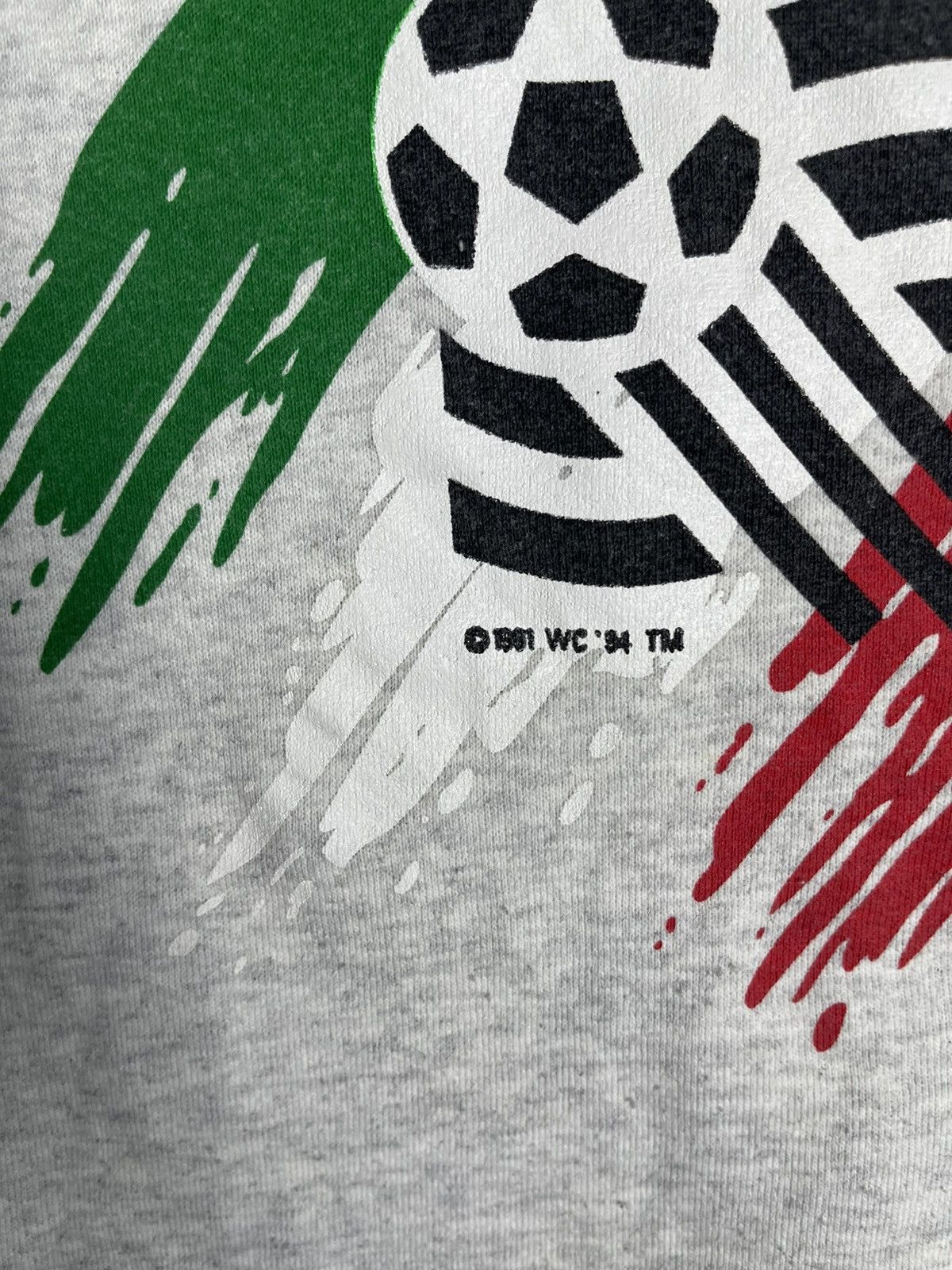 Nutmeg VINTAGE WORLDCUP USA 94’ ITALIA TEAM X NUTMEG CREWNECK RARE Size US L / EU 52-54 / 3 - 9 Thumbnail
