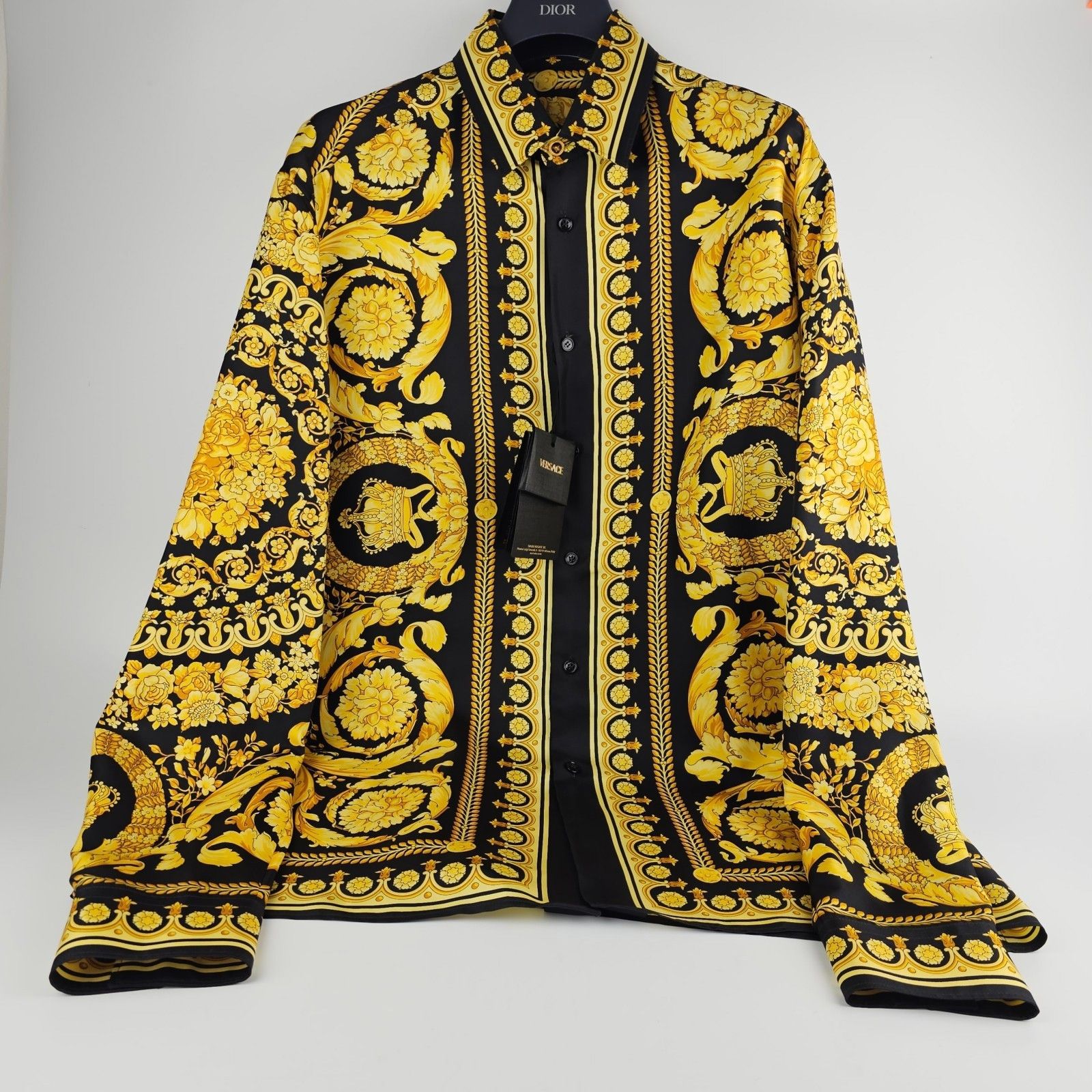 Versace VERSACE Silk Shirt New & Authentic (Men's size:XL;) Size US XL / EU 56 / 4 - 1 Thumbnail