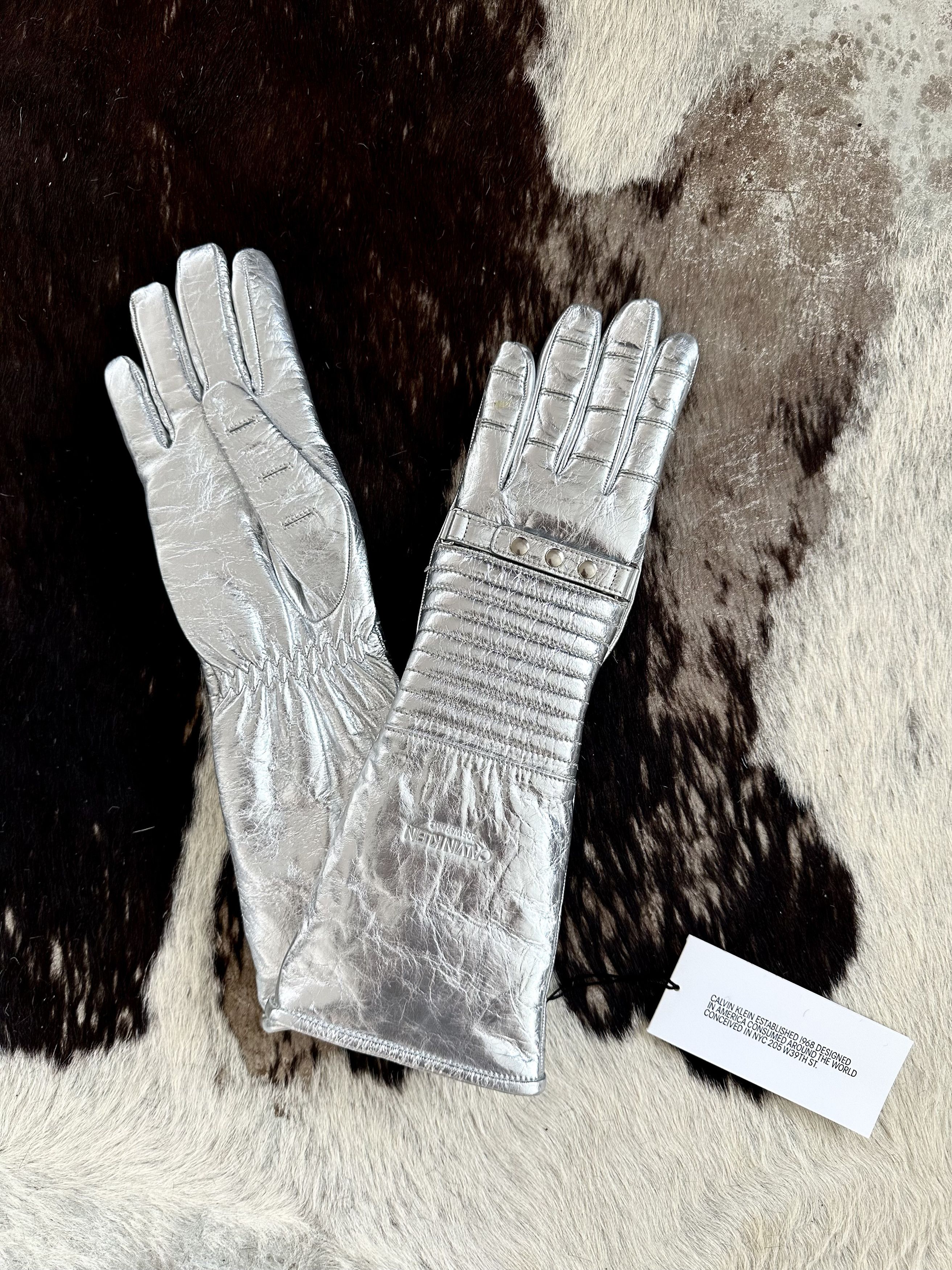 Calvin Klein 205W39NYC × Raf Simons A/W 18 Silver Leather Astro Gloves Size ONE SIZE - 11 Thumbnail