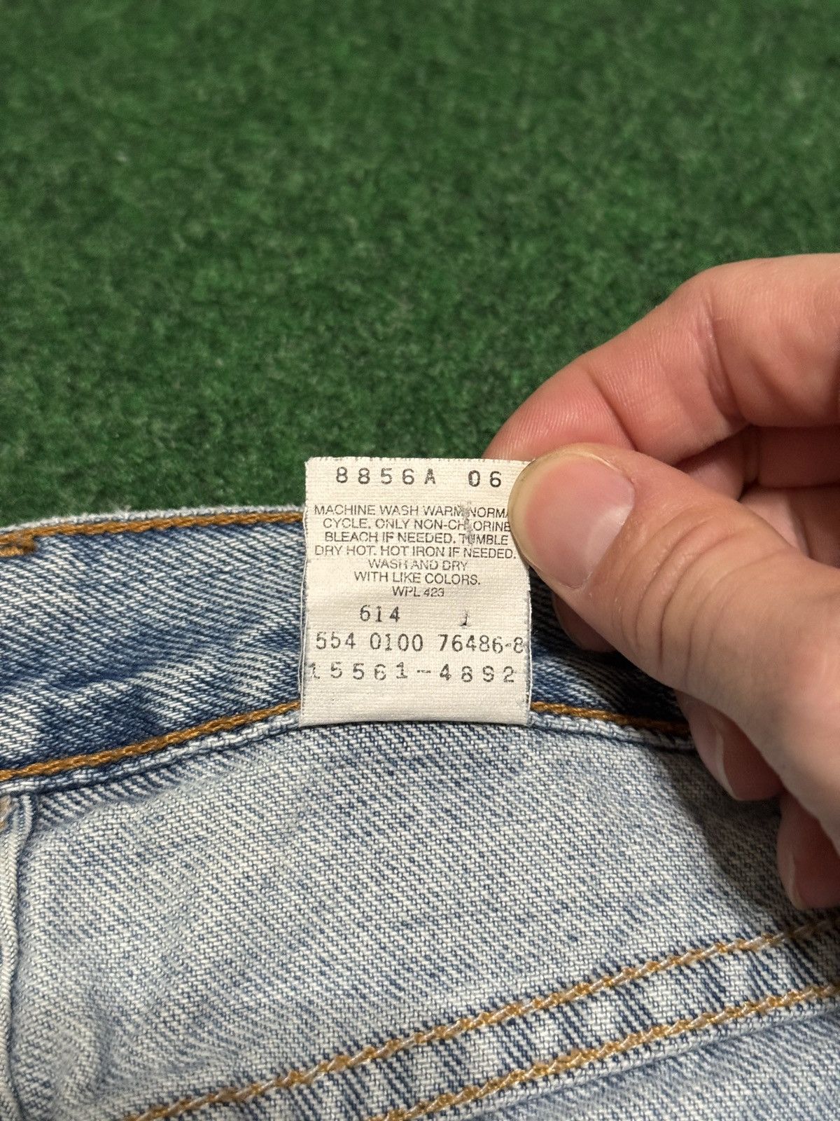 Levi's Vintage Clothing Vintage Levi’s 560 Loose Straight Leg Baggy 10 32x30 Jeans Size 32" / US 10 / IT 46 - 5 Thumbnail