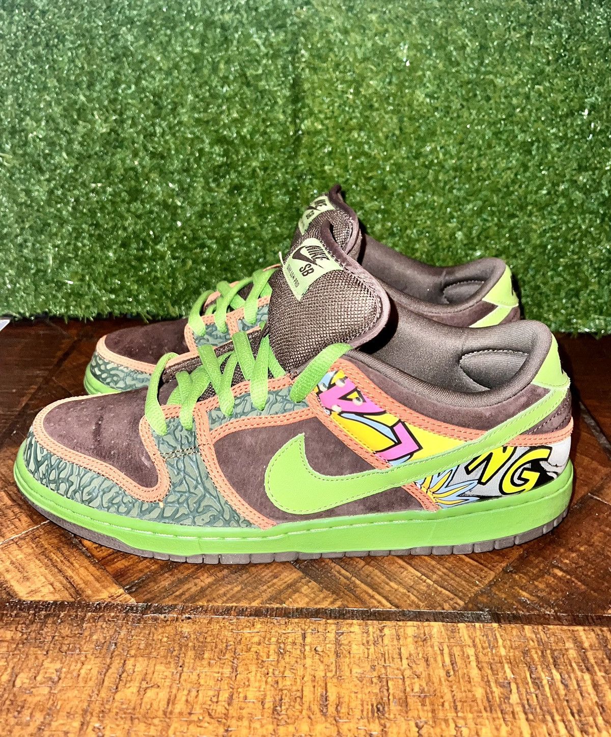 image of Nike Sb Dunk Low 'de La Soul' Shoes in Brown, Men's (Size 10)