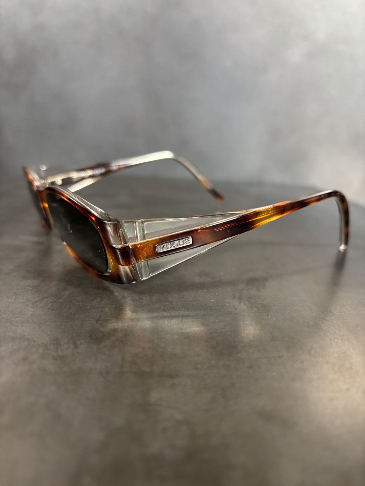 Vogue Vintage Vogue Sunglasses Y2K Petite Office Siren Bayonetta Size ONE SIZE - 12 Thumbnail
