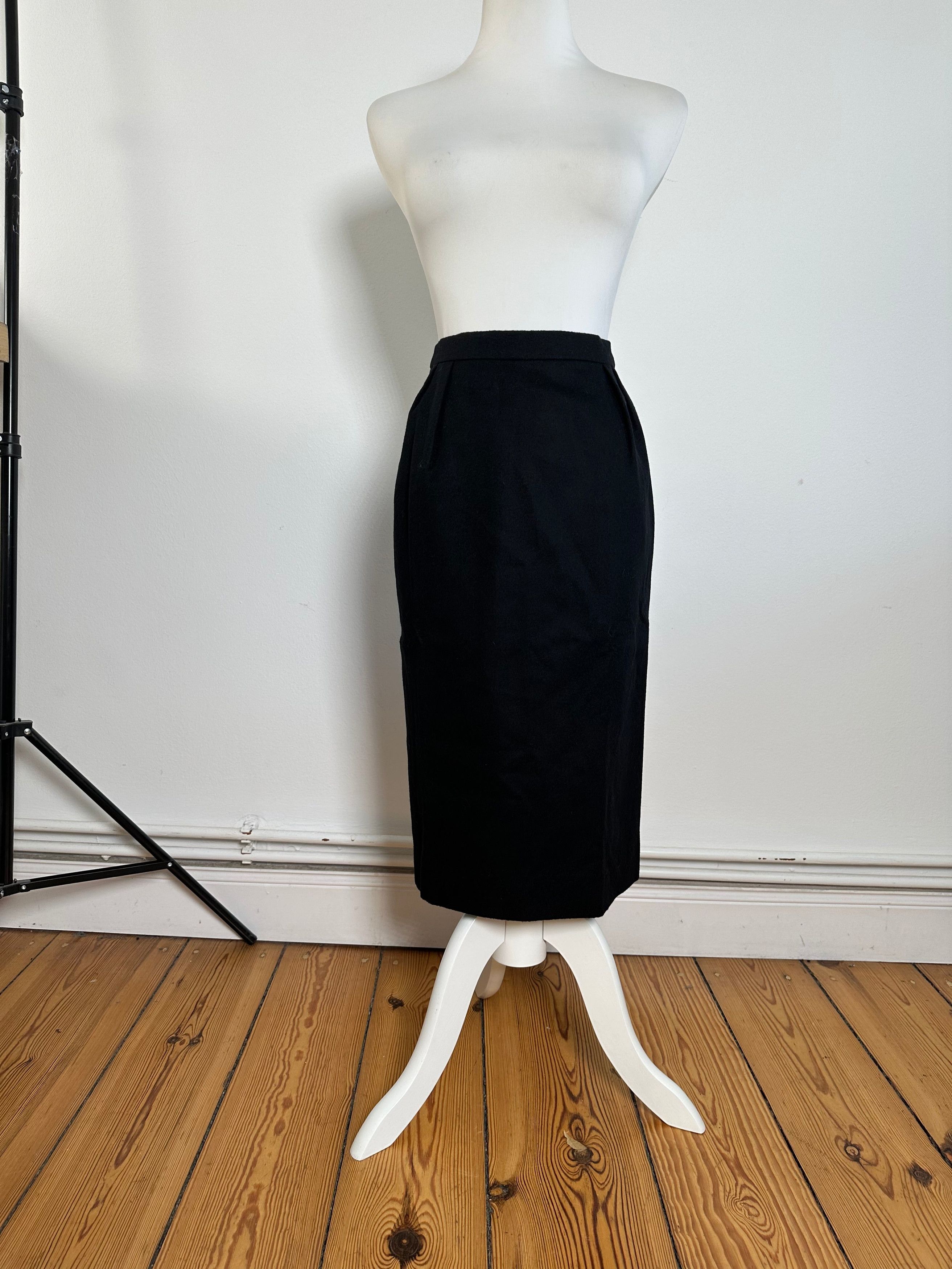 Celine Vintage Paris Wool Skirt Black 36/S Size 26" / US 2 / IT 38 - 1 Thumbnail