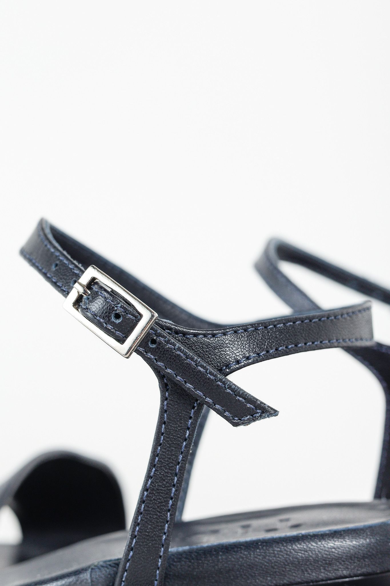Tibi Tibi Wilbur Navy Leather Buckled Sandals Size US 8 / IT 38 - 8 Thumbnail